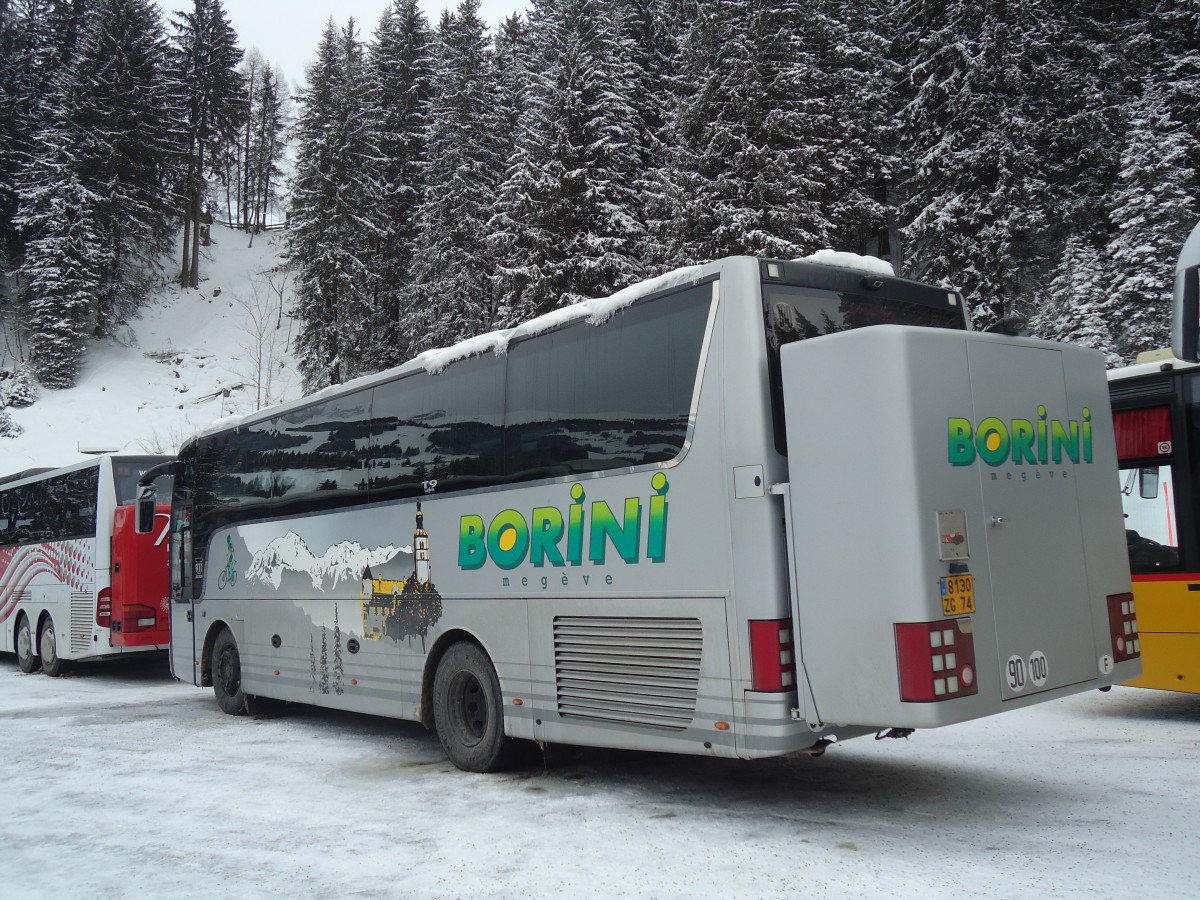 (137'419) - Aus Frankreich: Borini, Megve - 8130 ZG 74 - Van Hool am 7. Januar 2012 in Adelboden, ASB