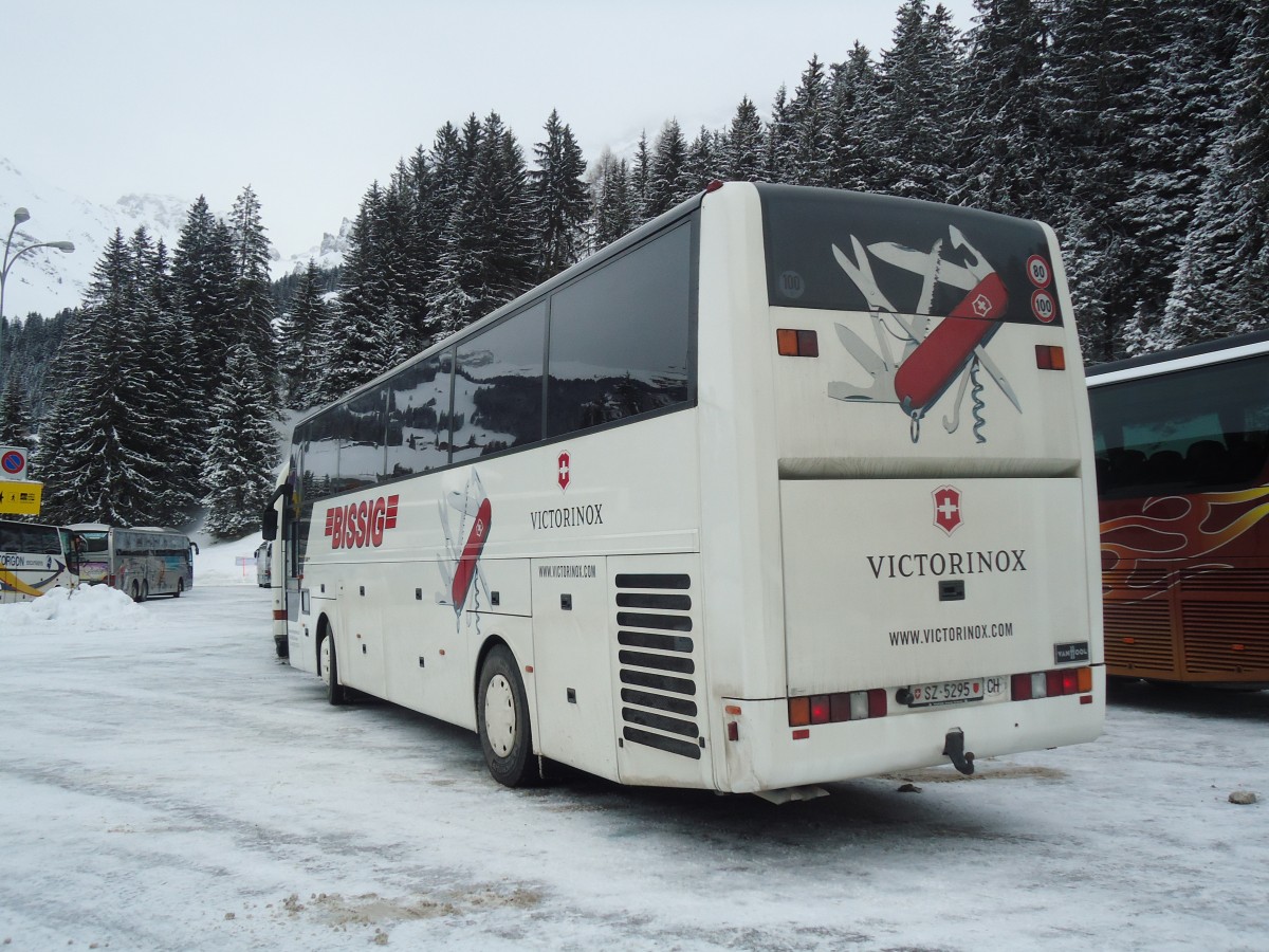 (137'422) - Bissig, Schwyz - Nr. 2/SZ 5295 - Van Hool am 7. Januar 2012 in Adelboden, ASB