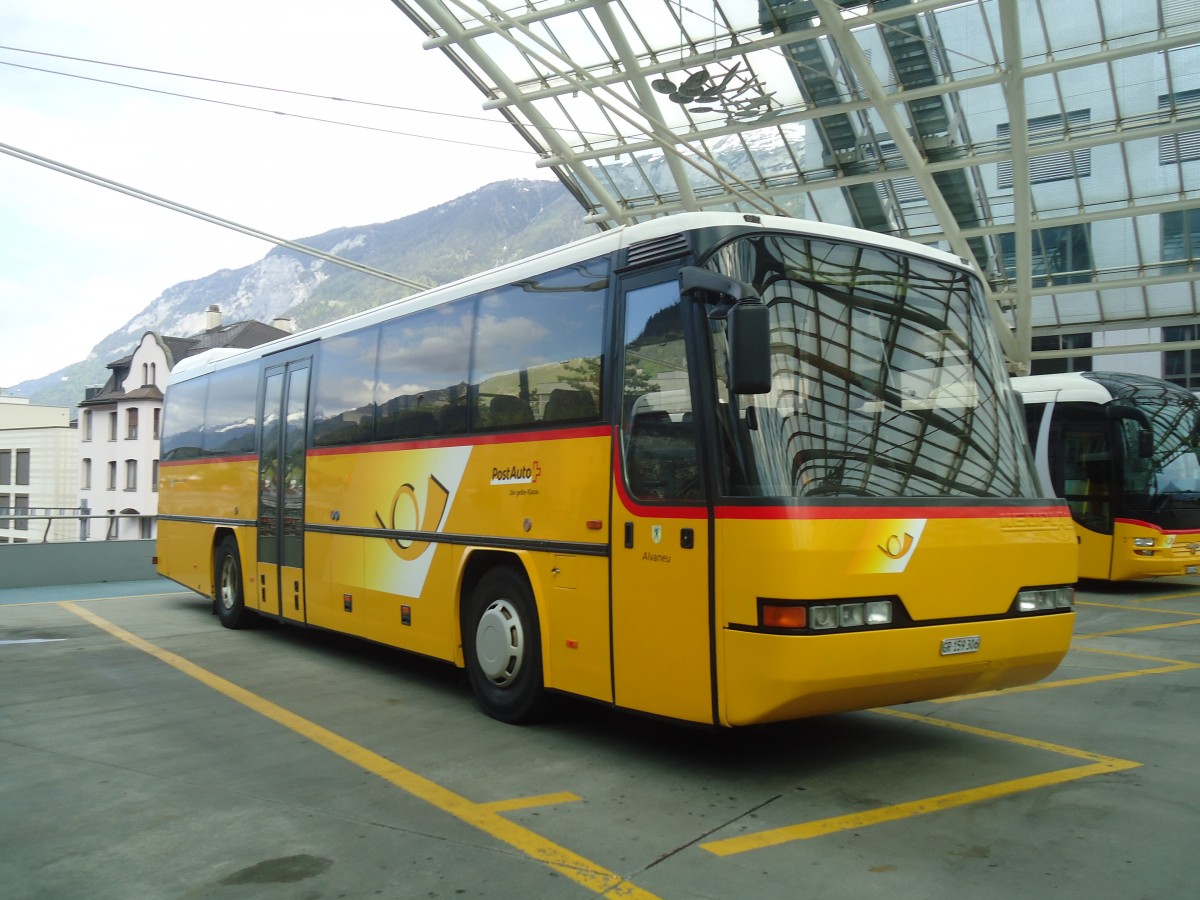 (138'992) - PostAuto Graubnden - GR 159'306 - Neoplan (ex P 25'141) am 20. Mai 2012 in Chur, Postautostation