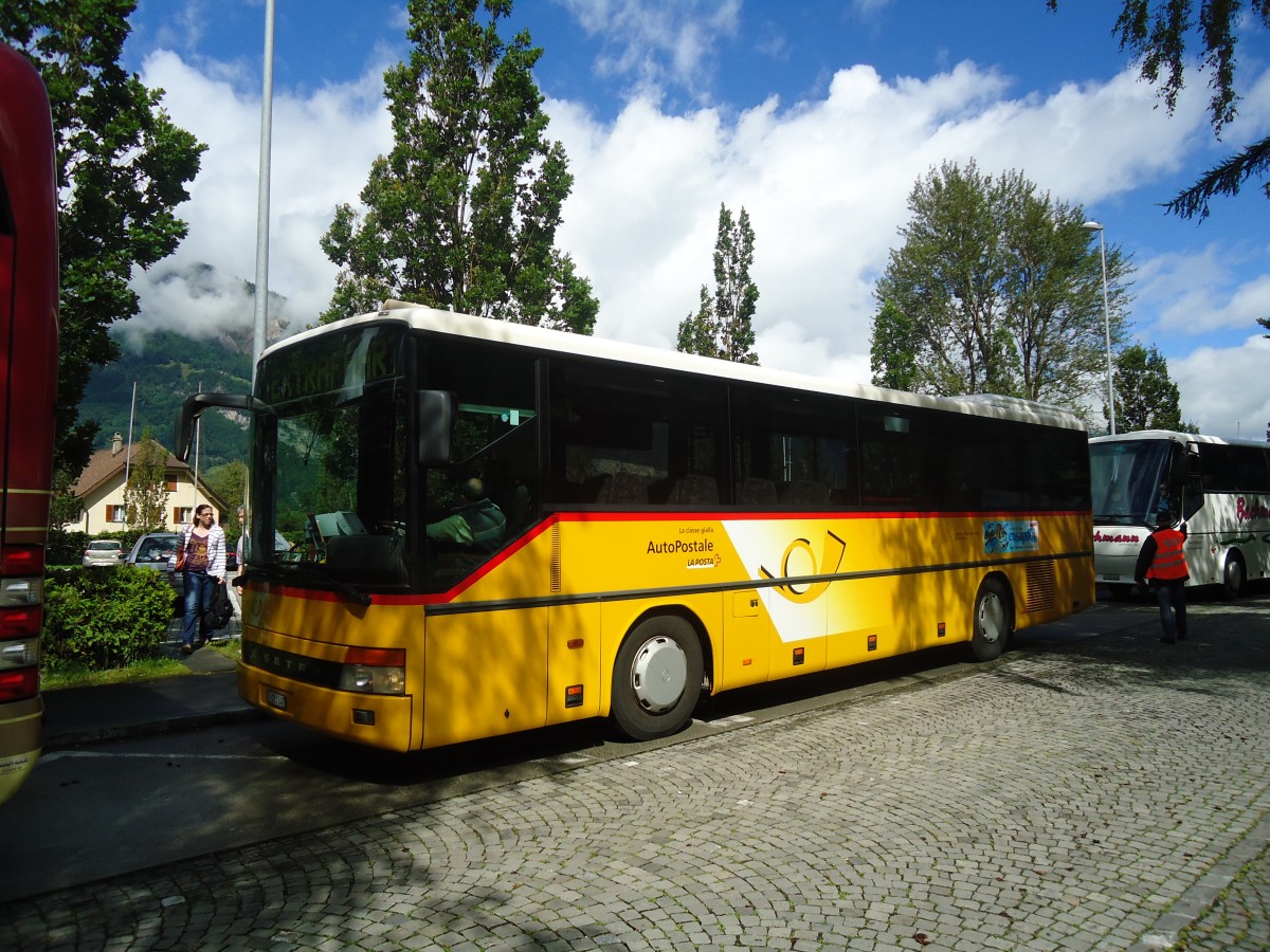 (139'376) - Marchetti, Airolo - TI 183'247 - Setra (ex Nr. 6) am 11. Juni 2012 beim Bahnhof Flelen