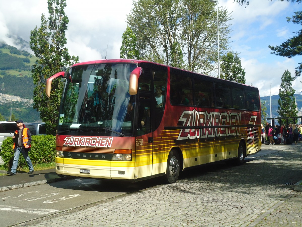 (139'385) - Zurkirchen, Malters - LU 15'652 - Setra am 11. Juni 2012 beim Bahnhof Flelen