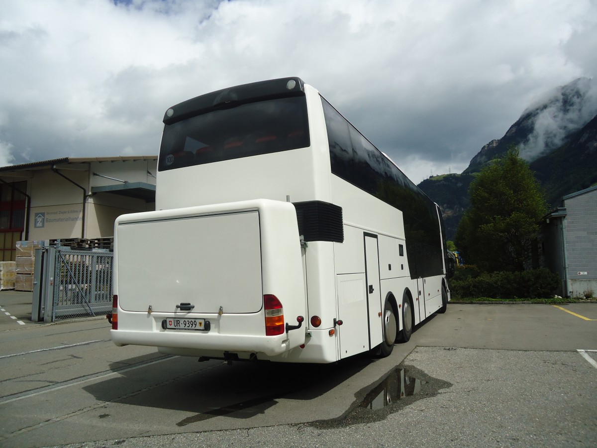 (139'429) - Zgraggen, Schattdorf - UR 9399 - Bova am 11. Juni 2012 beim Bahnhof Flelen