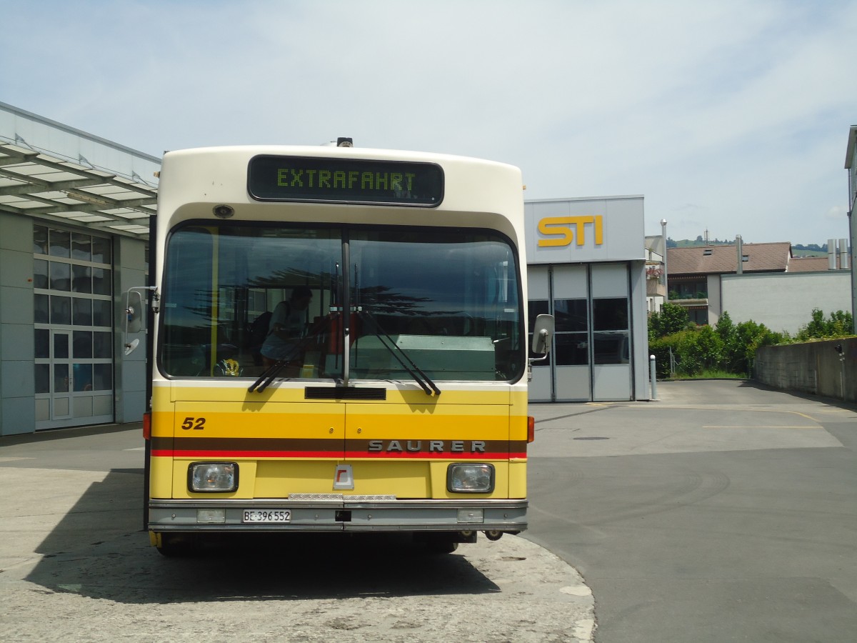 (140'056) - STI Thun - Nr. 52/BE 396'552 - Saurer/R&J am 24. Juni 2012 in Thun, Garage