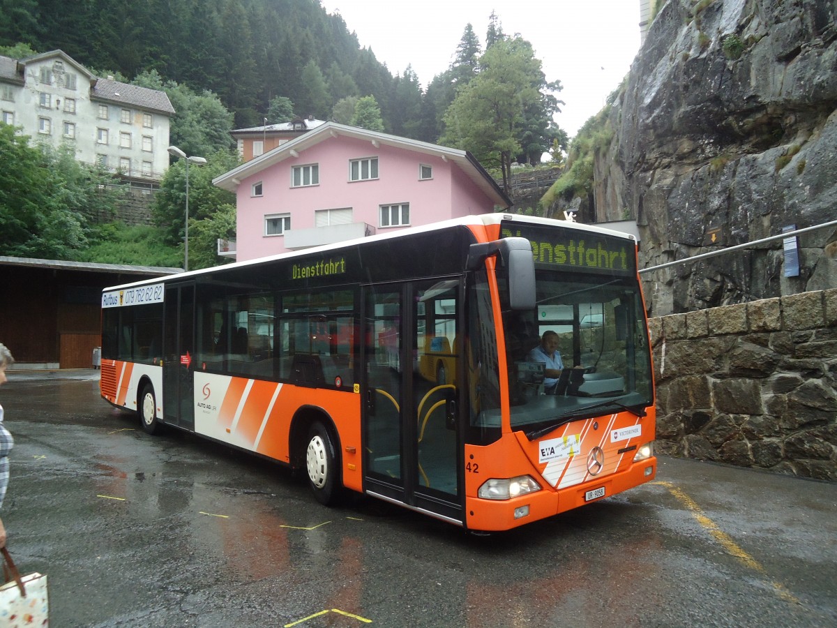 (140'393) - AAGU Altdorf - Nr. 42/UR 9058 - Mercedes am 1. Juli 2012 beim Bahnhof Gschenen