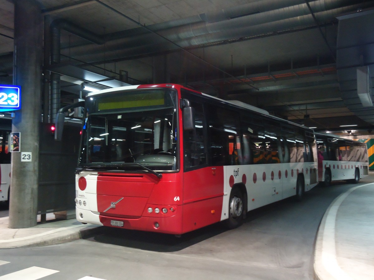 (141'237) - TPF Fribourg - Nr. 64/FR 300'304 - Volvo am 19. August 2012 in Fribourg, Busbahnhof