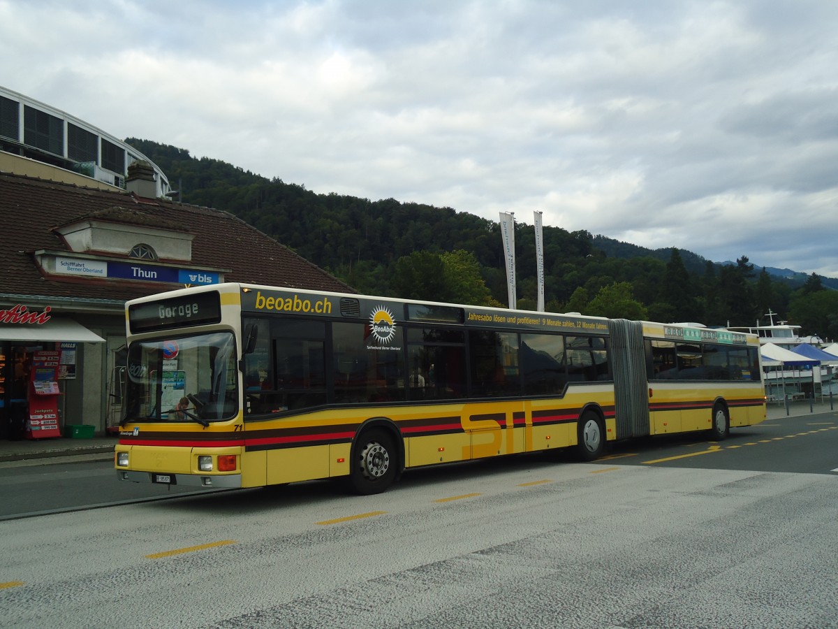 (141'569) - STI Thun - Nr. 71/BE 385'871 - MAN am 13. September 2012 beim Bahnhof Thun