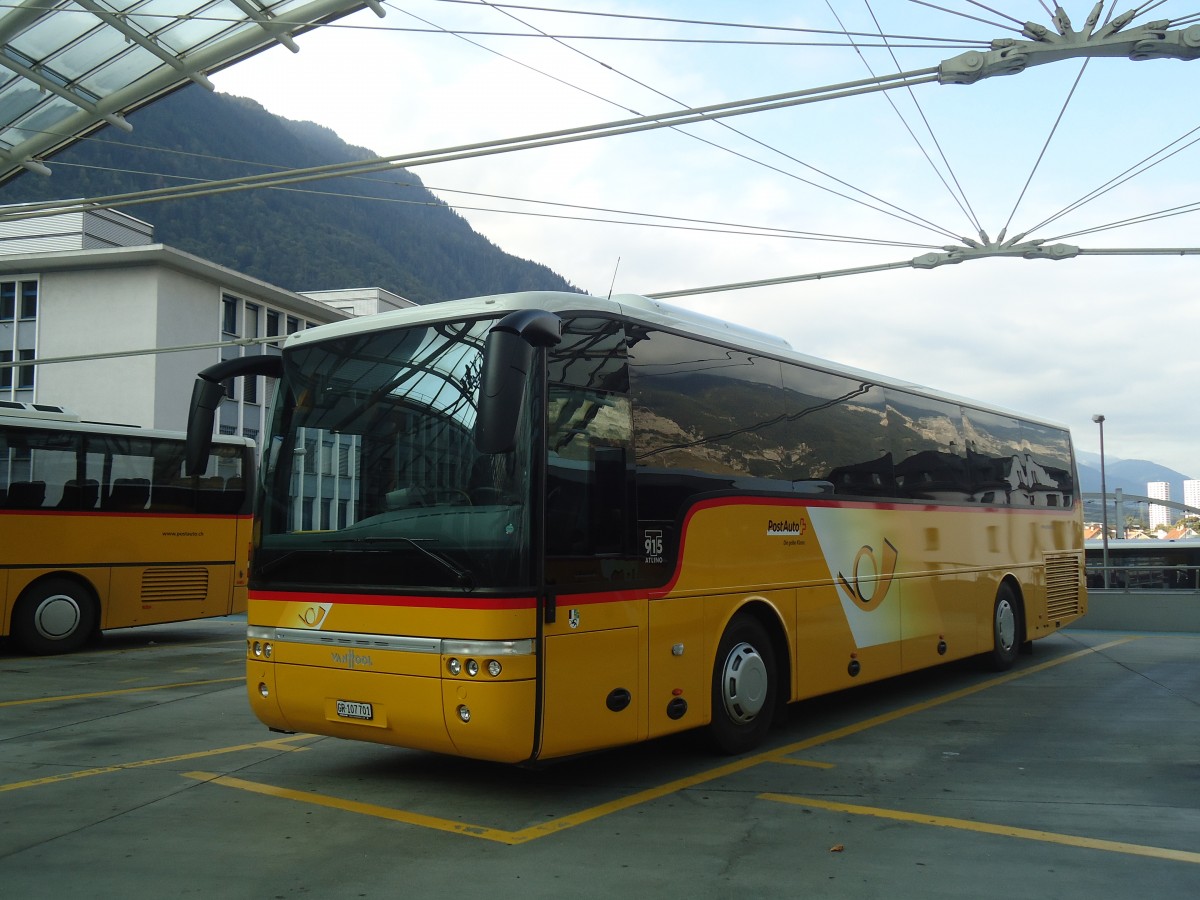 (141'574) - PostAuto Graubnden - GR 107'701 - Van Hool am 15. September 2012 in Chur, Postautostation