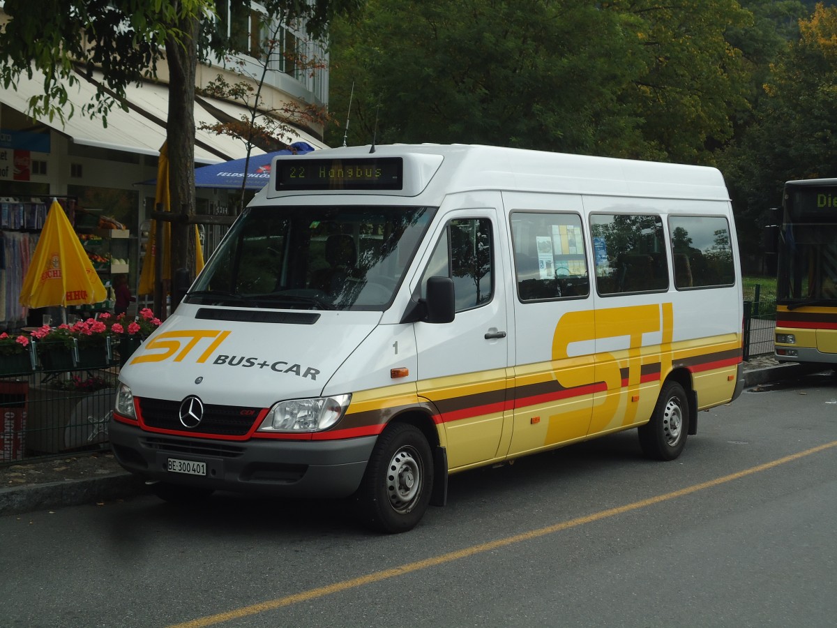 (141'902) - STI Thun - Nr. 1/BE 300'401 - Mercedes am 8. Oktober 2012 bei der Schifflndte Thun