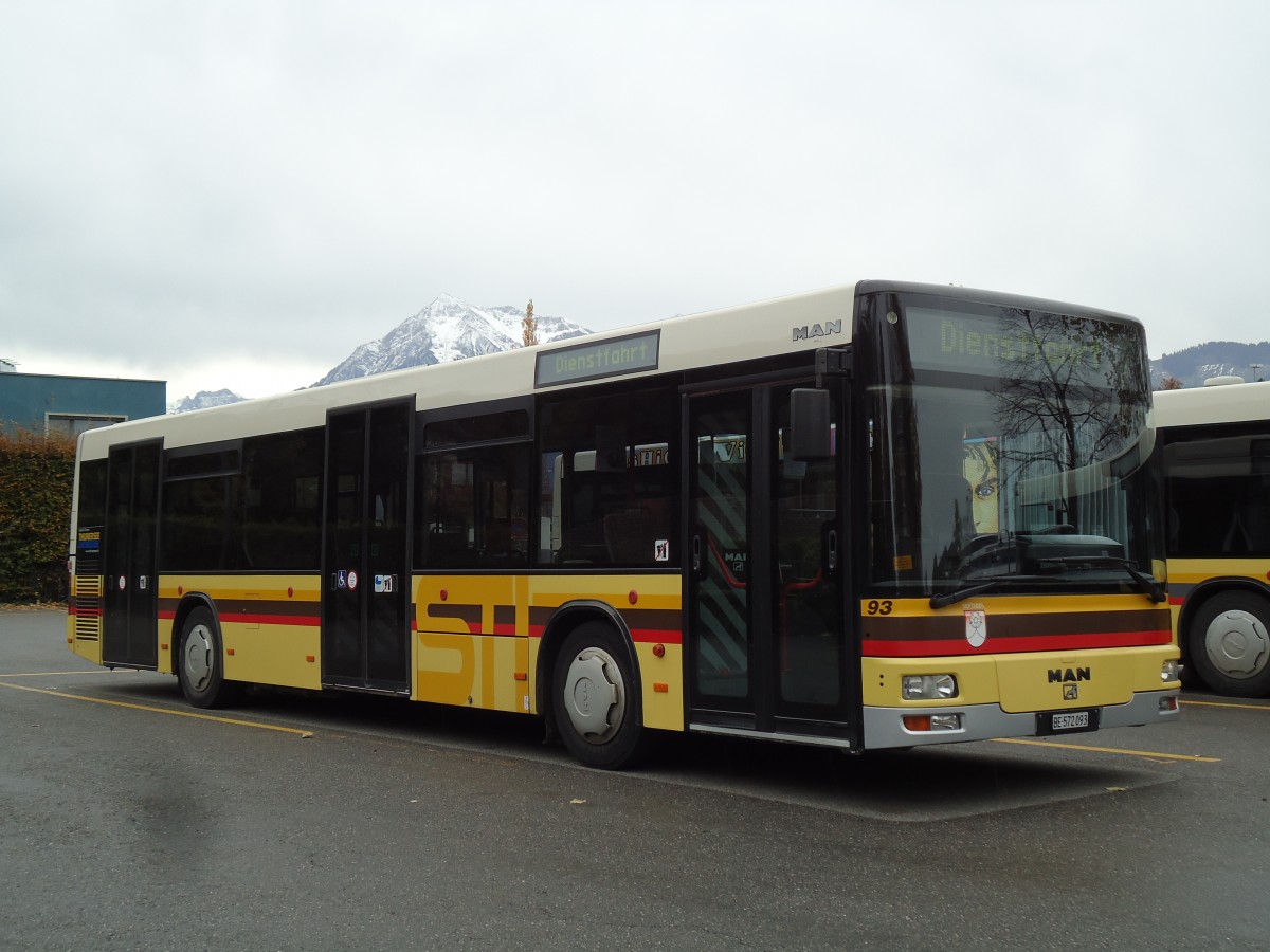 (142'170) - STI Thun - Nr. 93/BE 572'093 - MAN am 4. November 2012 bei der Schifflndte Thun