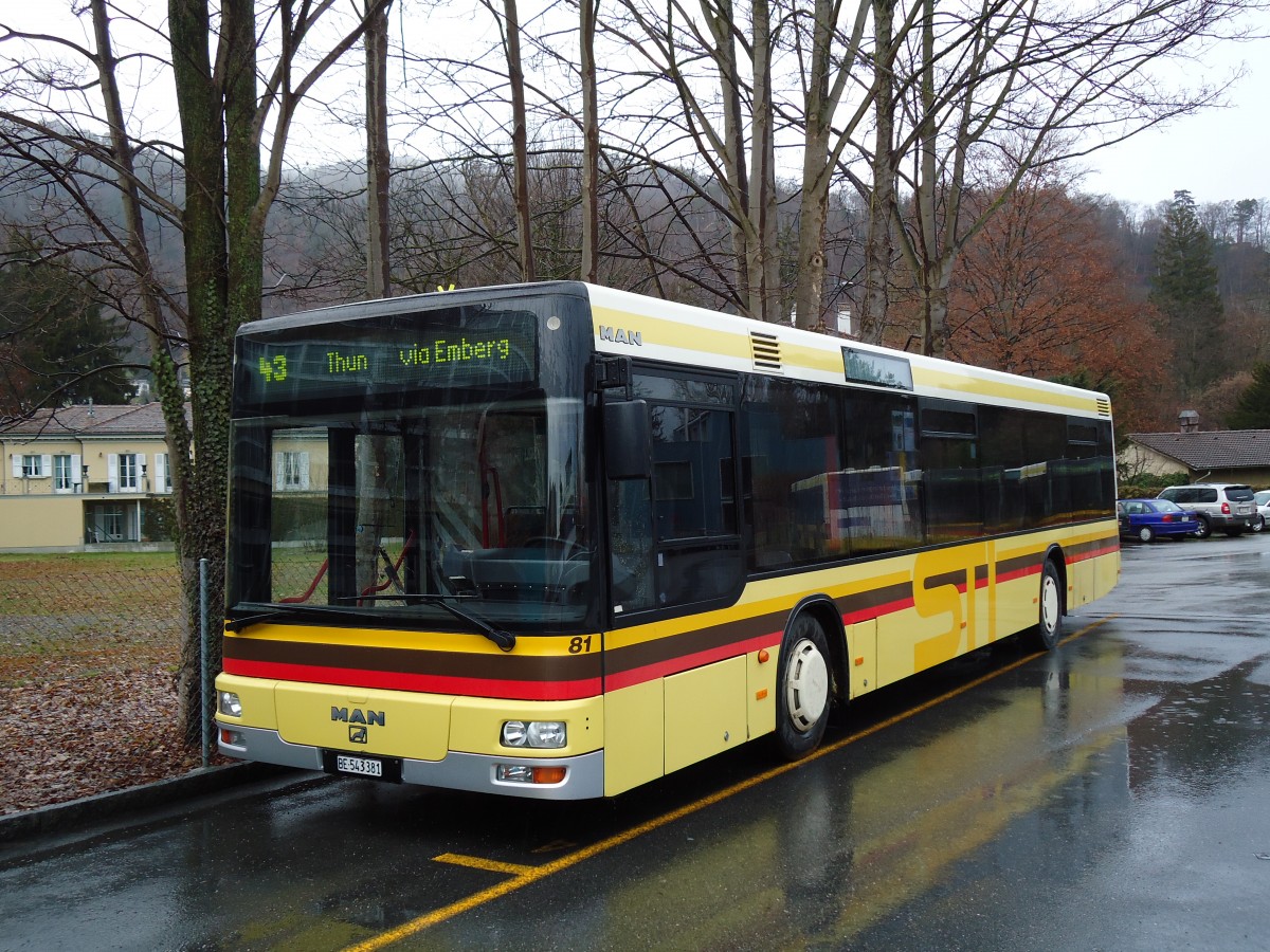 (142'562) - STI Thun - Nr. 81/BE 543'381 - MAN am 18. Dezember 2012 bei der Schifflndte Thun