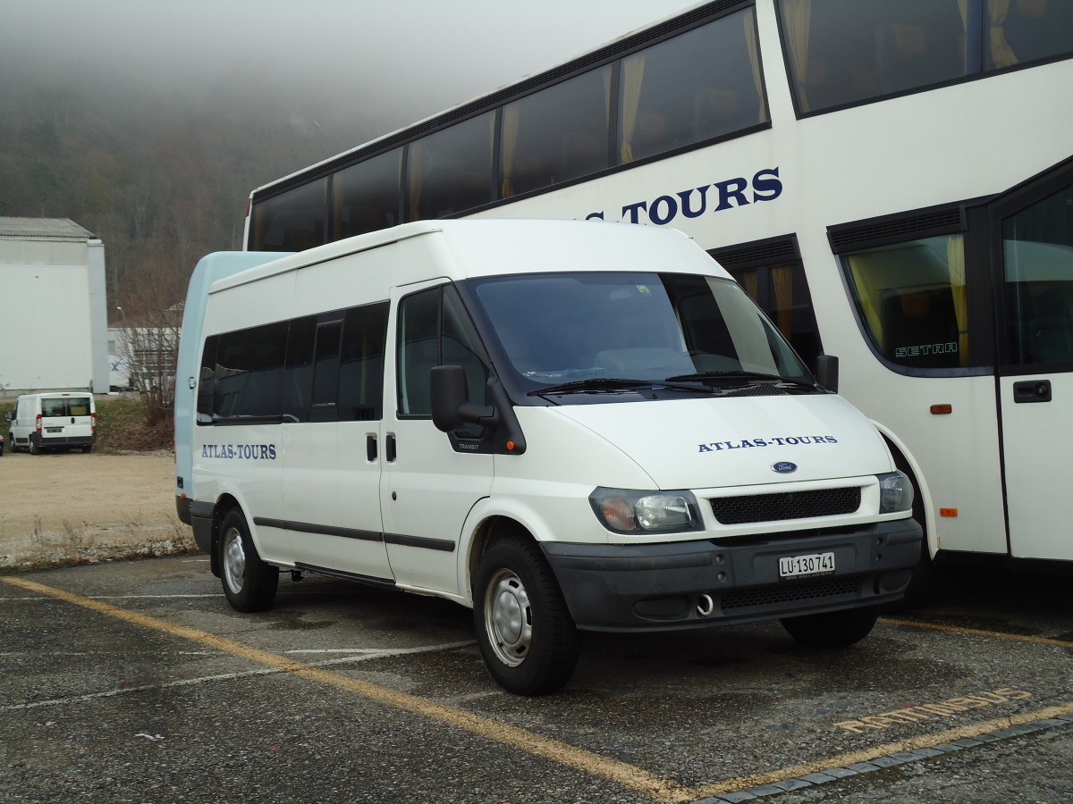 (142'804) - Atlas-Tours, Rothenburg - LU 130'741 - Ford am 29. Dezember 2012 in Biel, Rattinbus