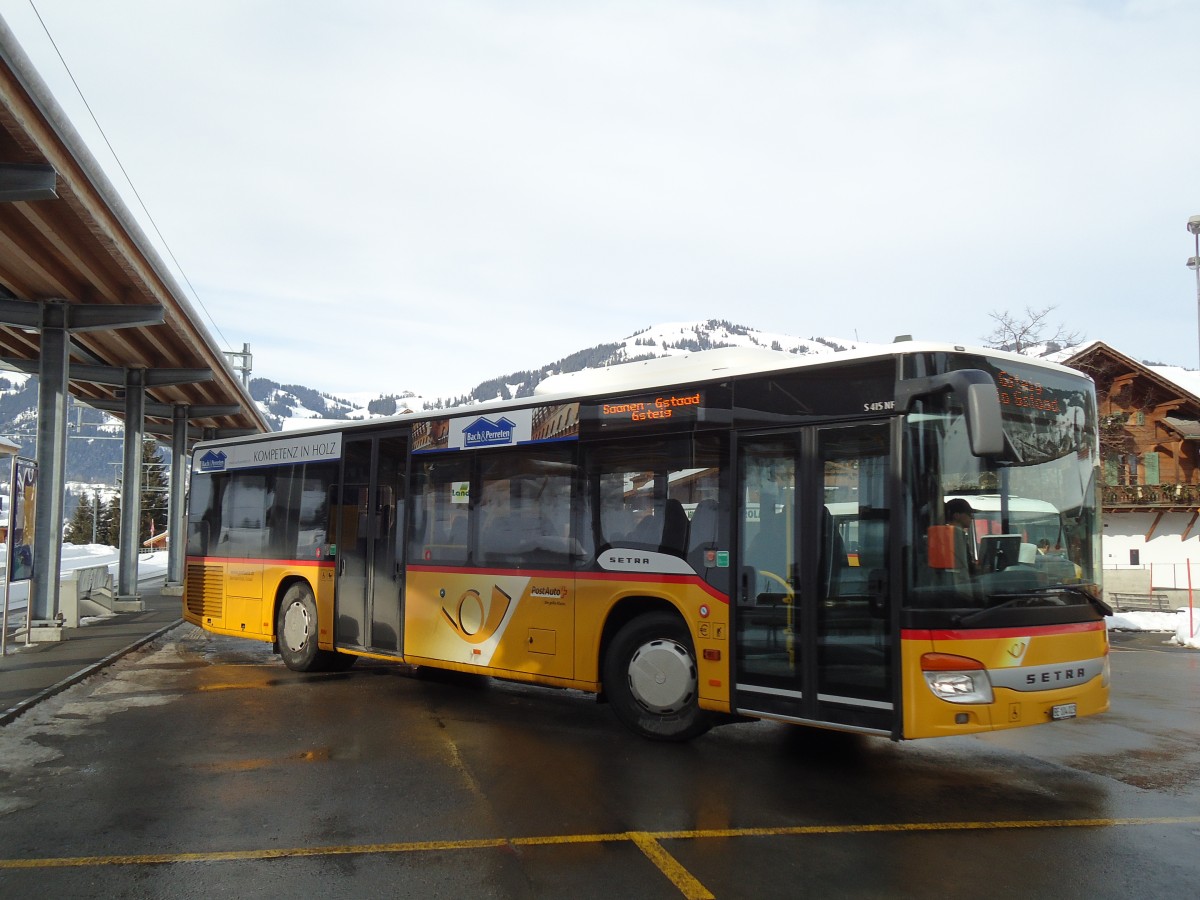 (143'067) - Kbli, Gstaad - Nr. 1/BE 104'023 - Setra am 20. Januar 2013 beim Bahnhof Gstaad