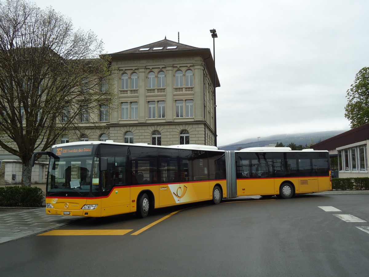 (143'915) - CarPostal Ouest - VD 232'431 - Mercedes am 27. April 2013 beim Bahnhof Yverdon