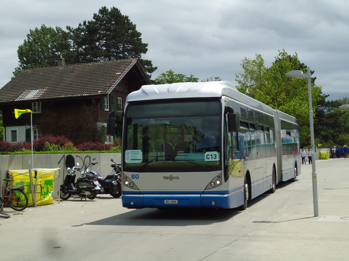 (145'478) - VMCV Clarens - Nr. 60/VD 1360 - Van Hool am 23. Juni 2013 in Biel, Schifflndte