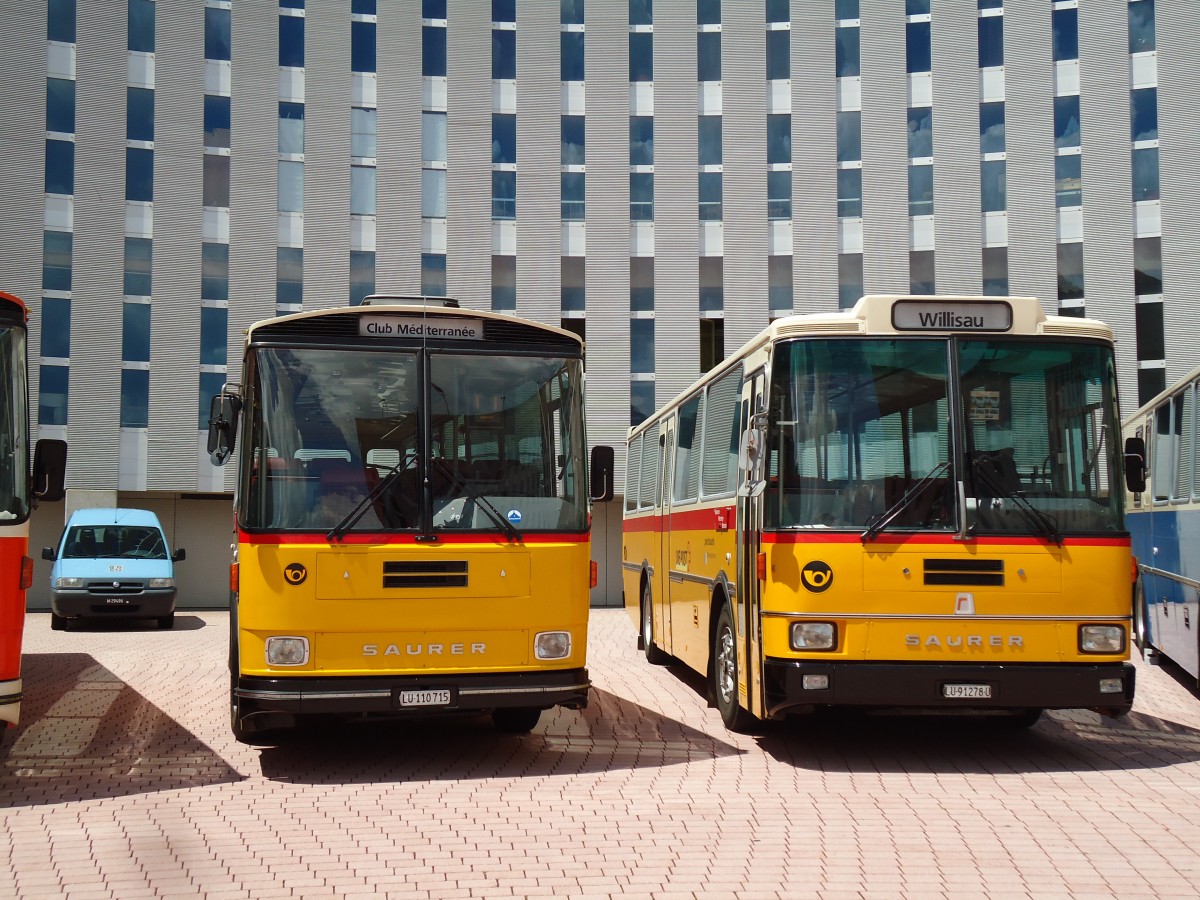 (145'926) - Amstein, Willisau - LU 110'715 - Saurer/Tscher (ex Allemann, Niederbipp; ex Semadeni, Poschiavo; ex Kasper, Poschiavo; ex PostAuto Graubnden; ex P 24'285) + Zimmermann, Kerns - LU 91'278 U - Saurer/R&J (ex Amstein, Willisau; ex Thepra, Stans Nr. 17; ex Gowa, Stans Nr. 17) am 20. Juli 2013 in Airolo, Caserna