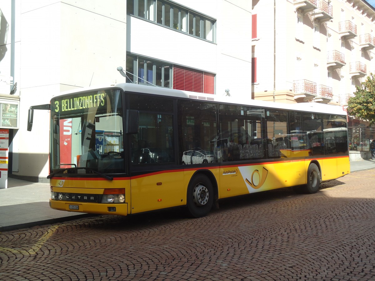 (147'638) - AutoPostale Ticino - TI 215'326 - Setra (ex P 25'667) am 5. November 2013 beim Bahnhof Bellinzona