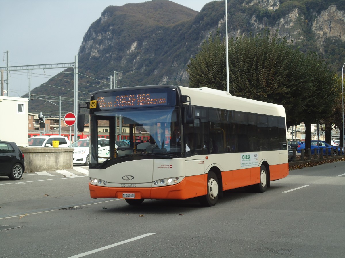 (147'830) - AMSA Chiasso - Nr. 23/TI 209'023 - Solaris am 6. November 2013 beim Bahnhof Mendrisio