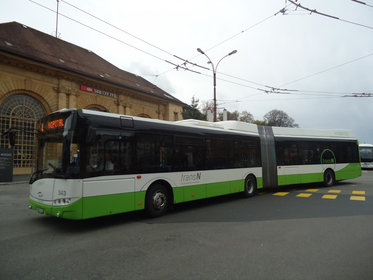 (147'946) - transN, La Chaux-de-Fonds - Nr. 343/NE 145'343 - Solaris am 8. November 2013 beim Bahnhof La Chaux-de-Fonds