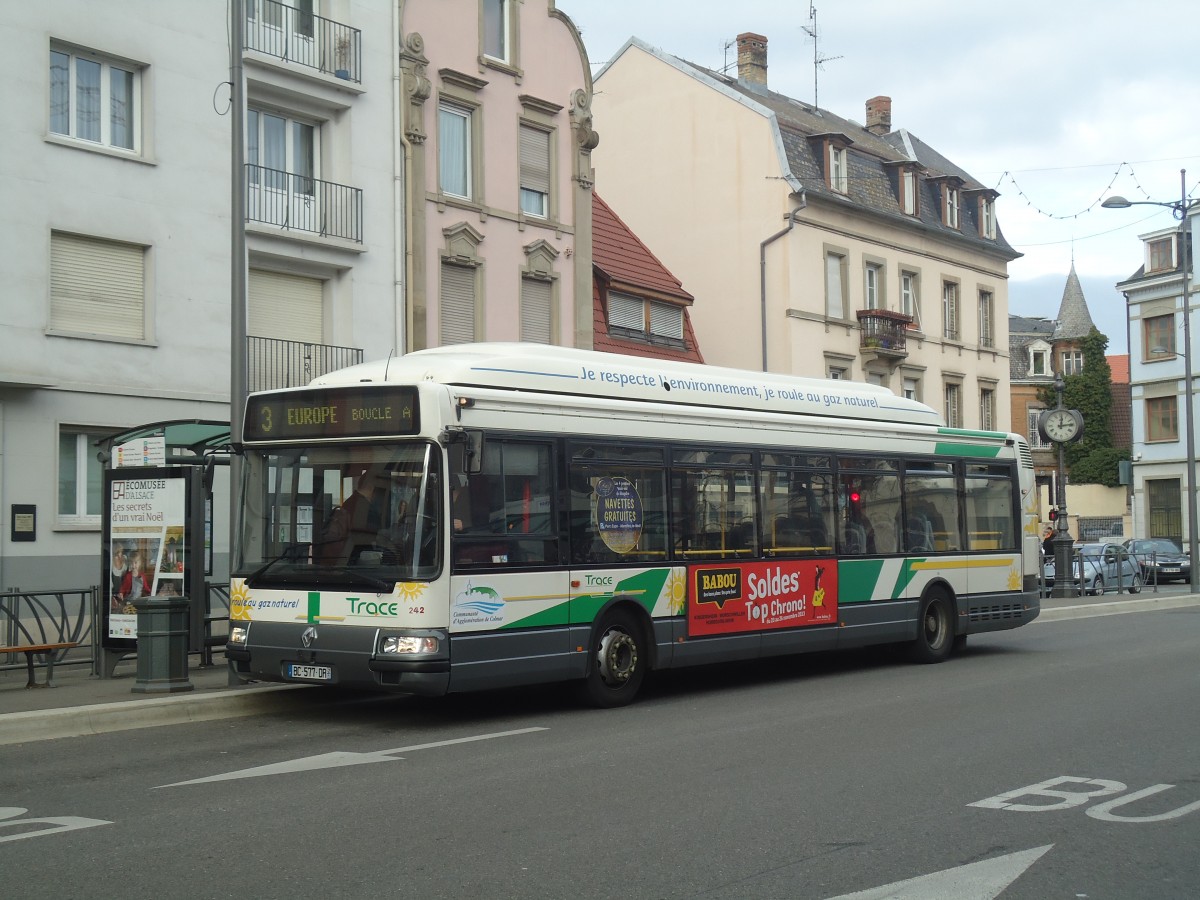 (148'193) - TRACE Colmar - Nr. 242/BC 577 DR - Renault (ex Nr. 142) am 7. Dezember 2013 in Colmar, Thtre