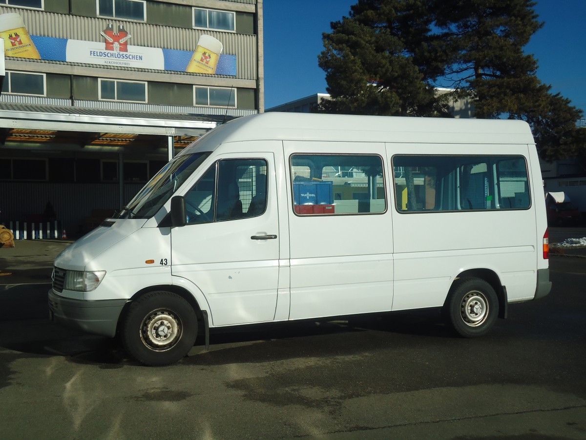 (148'334) - Busland, Burgdorf - Nr. 43/BE 473'195 - Mercedes am 15. Dezember 2013 in Burgdorf, Garage