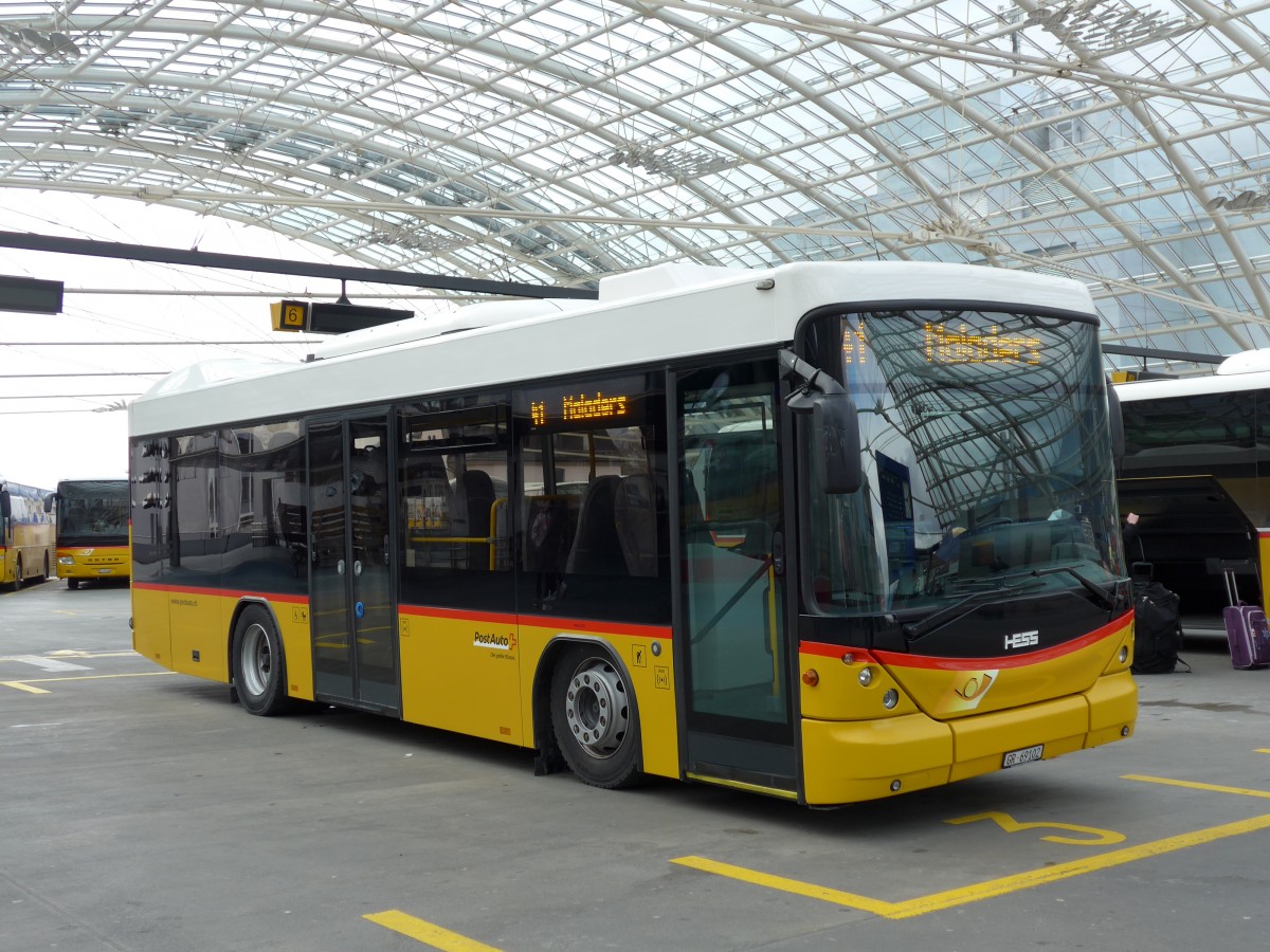 (149'160) - PostAuto Graubnden - GR 69'102 - Scania/Hess am 1. Mrz 2014 in Chur, Postautostation