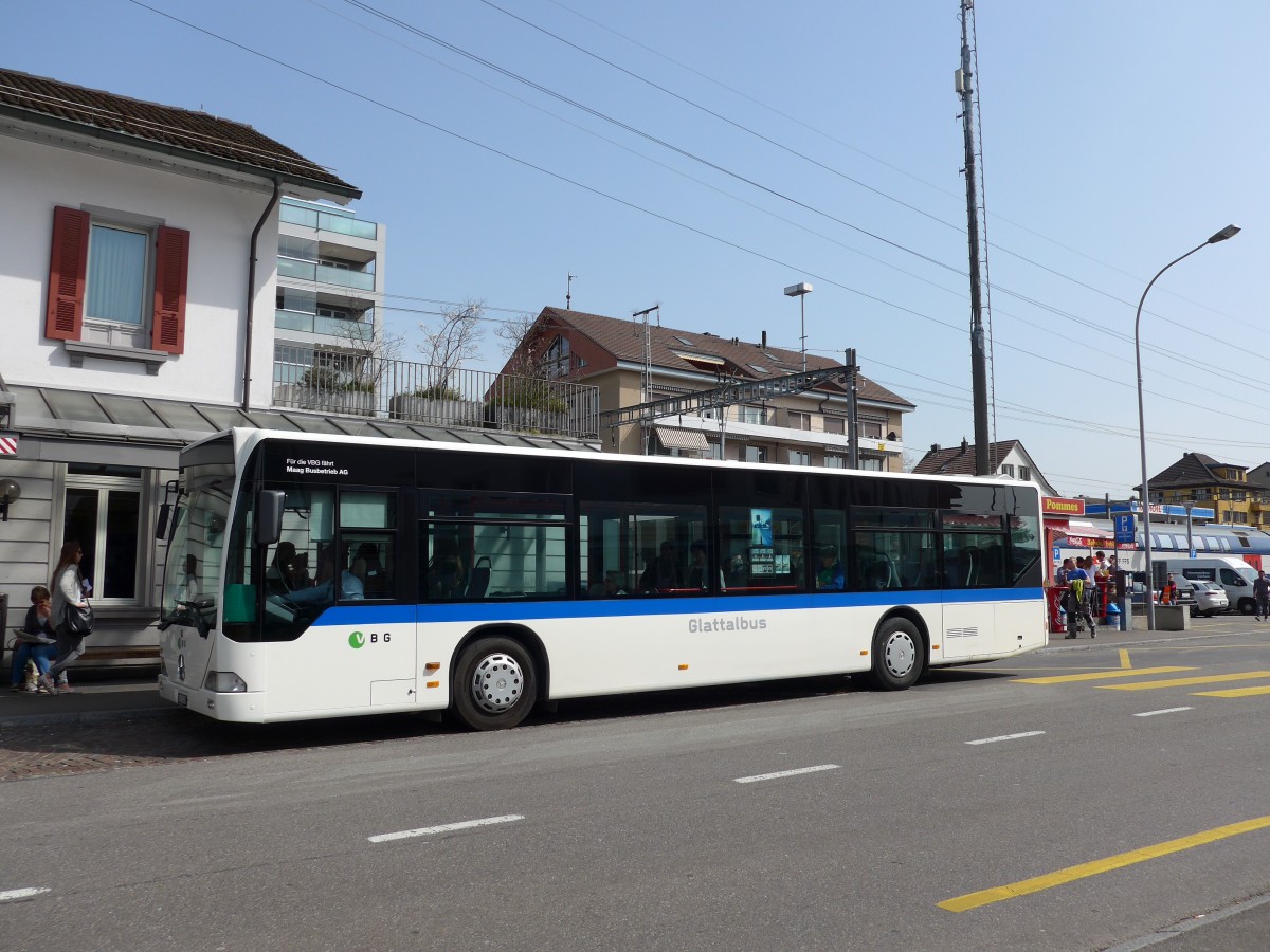 (149'476) - Maag, Kloten - Nr. 47/ZH 411'047 - Mercedes (ex VBZ Zrich Nr. 291; ex VZO Grningen Nr. 15) am 31. Mrz 2014 beim Bahnhof Dbendorf