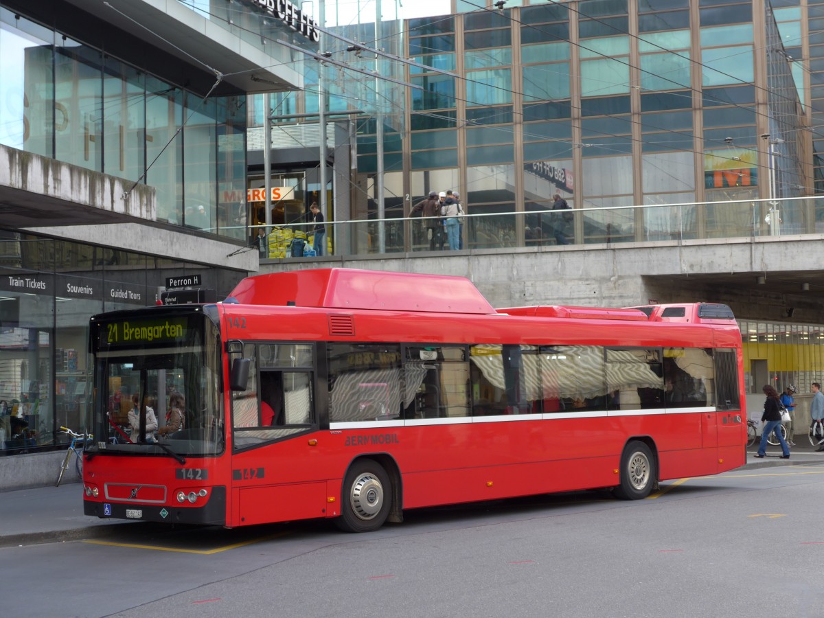 (151'017) - Bernmobil, Bern - Nr. 142/BE 661'142 - Volvo am 28. Mai 2014 beim Bahnhof Bern