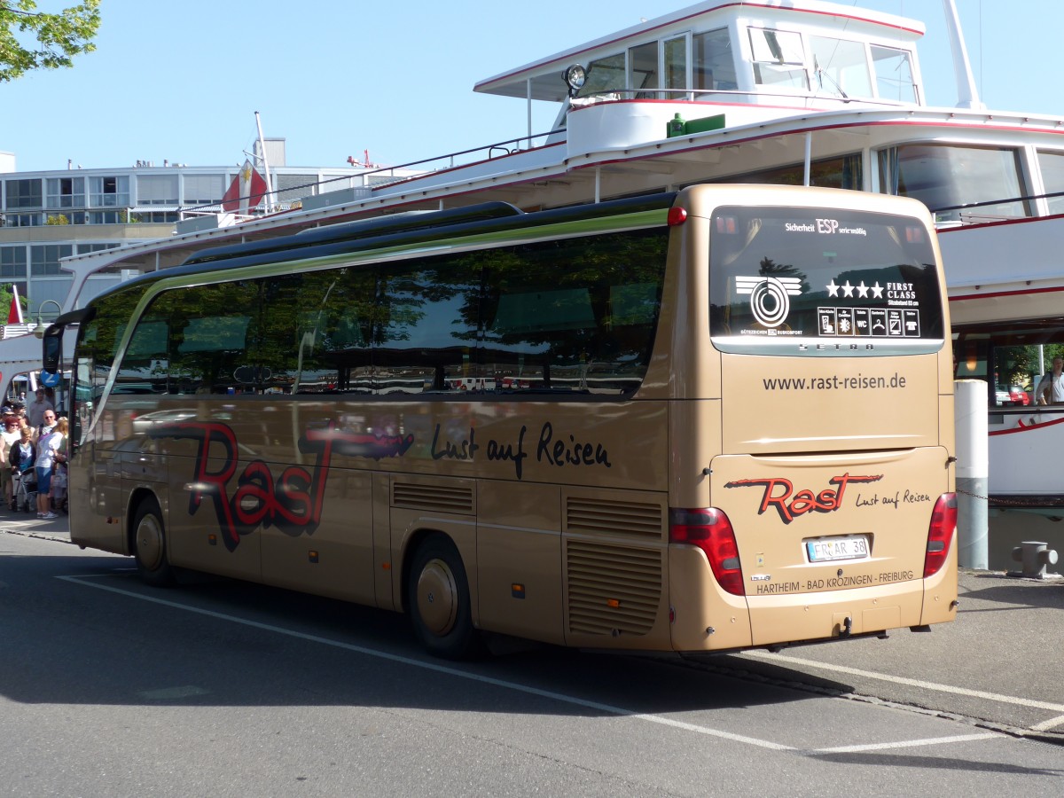 (151'232) - Aus Deutschland: Rast, Hartheim - FR-AR 38 - Setra am 8. Juni 2014 bei der Schifflndte Thun