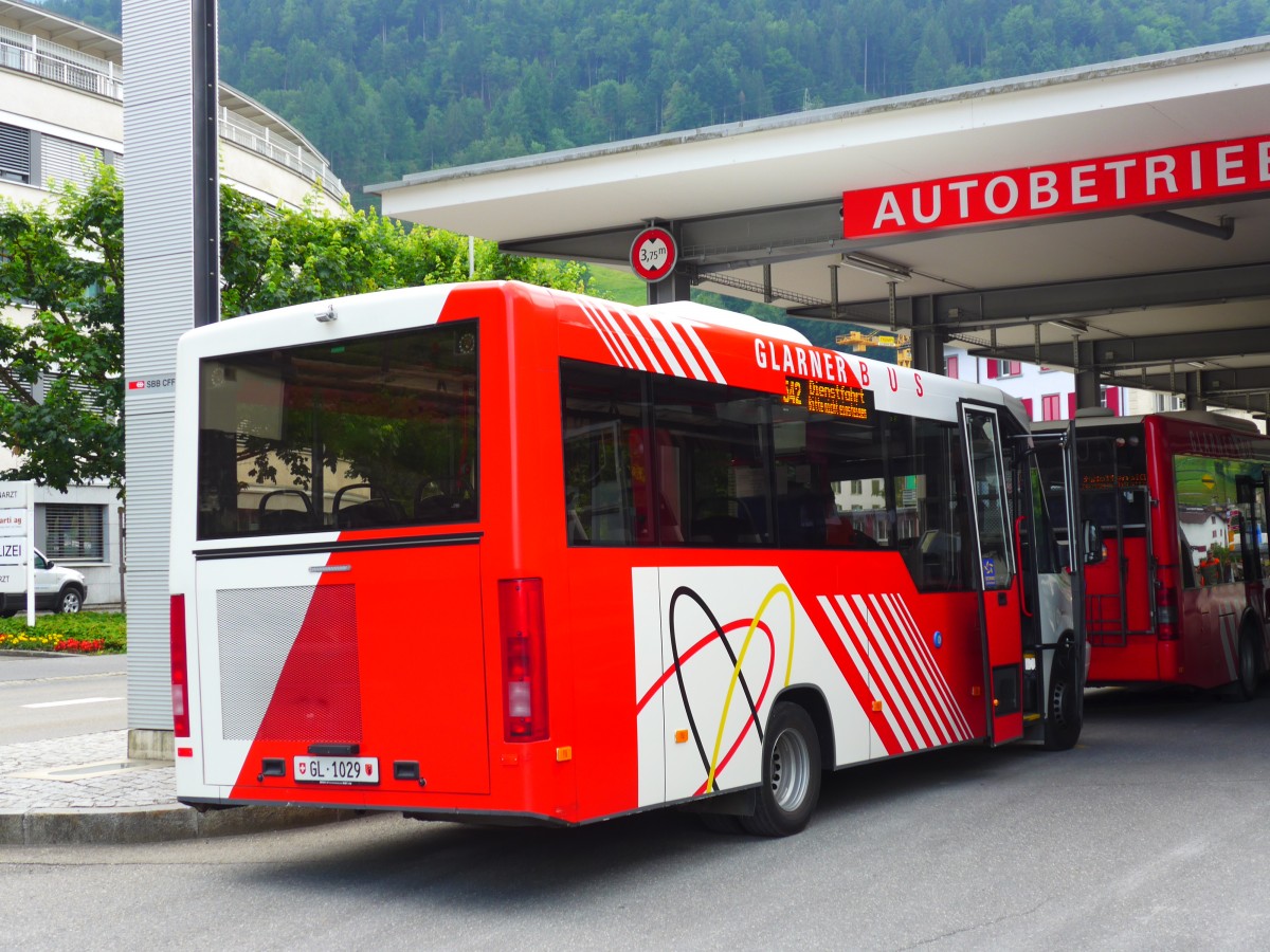 (151'801) - AS Engi - Nr. 11/GL 1029 - Mercedes/Kutsenits am 23. Juni 2014 beim Bahnhof Schwanden