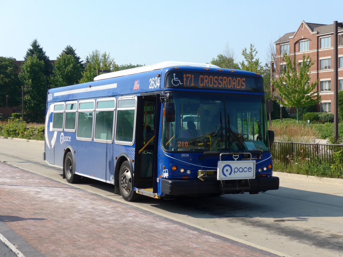 (153'258) - Pace Arlington Hights - Nr. 2634/M 172'634 - ElDorado National am 19. Juli 2014 beim Bahnhof Highland Park