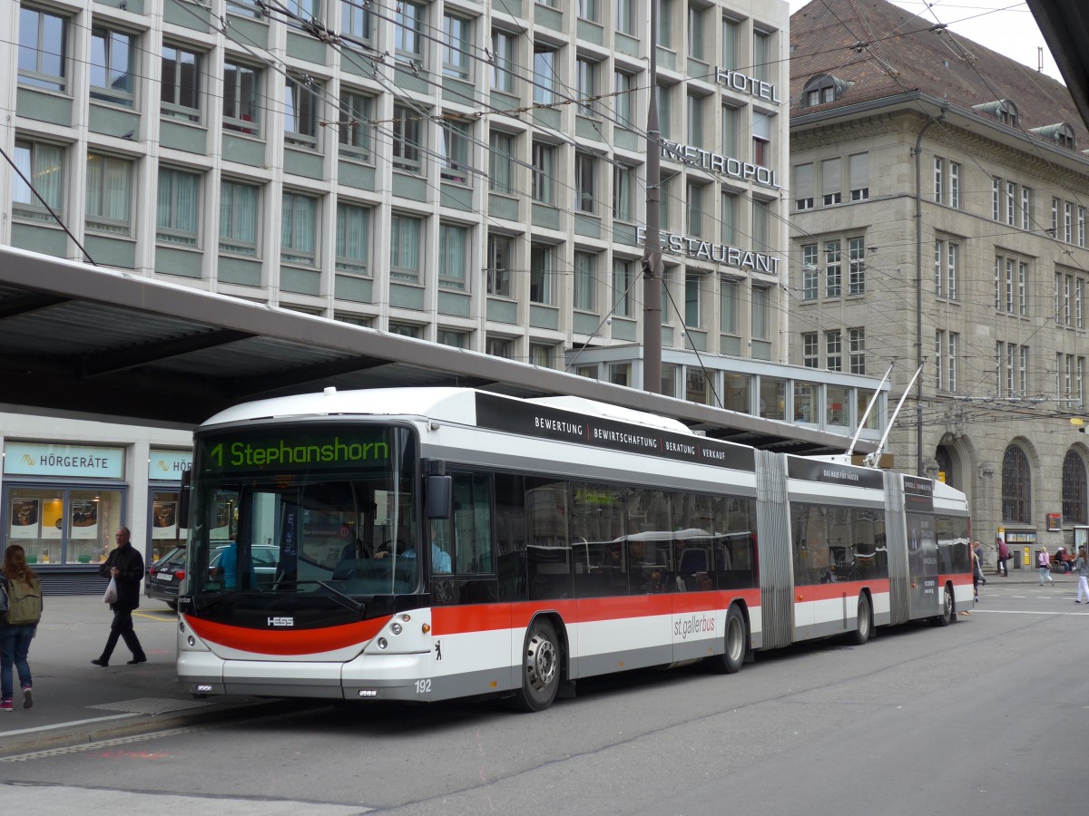 (154'207) - St. Gallerbus, St. Gallen - Nr. 192 - Hess/Hess Doppelgelenktrolleybus am 20. August 2014 beim Bahnhof St. Gallen