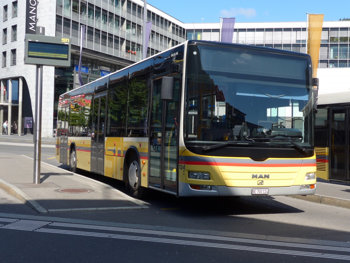 (155'256) - STI Thun - Nr. 124/BE 700'124 - MAN am 14. September 2014 beim Bahnhof Thun