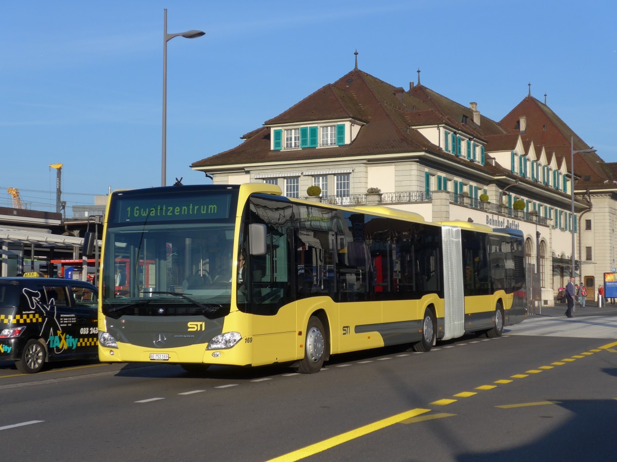 (155'374) - STI Thun - Nr. 169/BE 752'169 - Mercedes am 26. September 2014 beim Bahnhof Thun