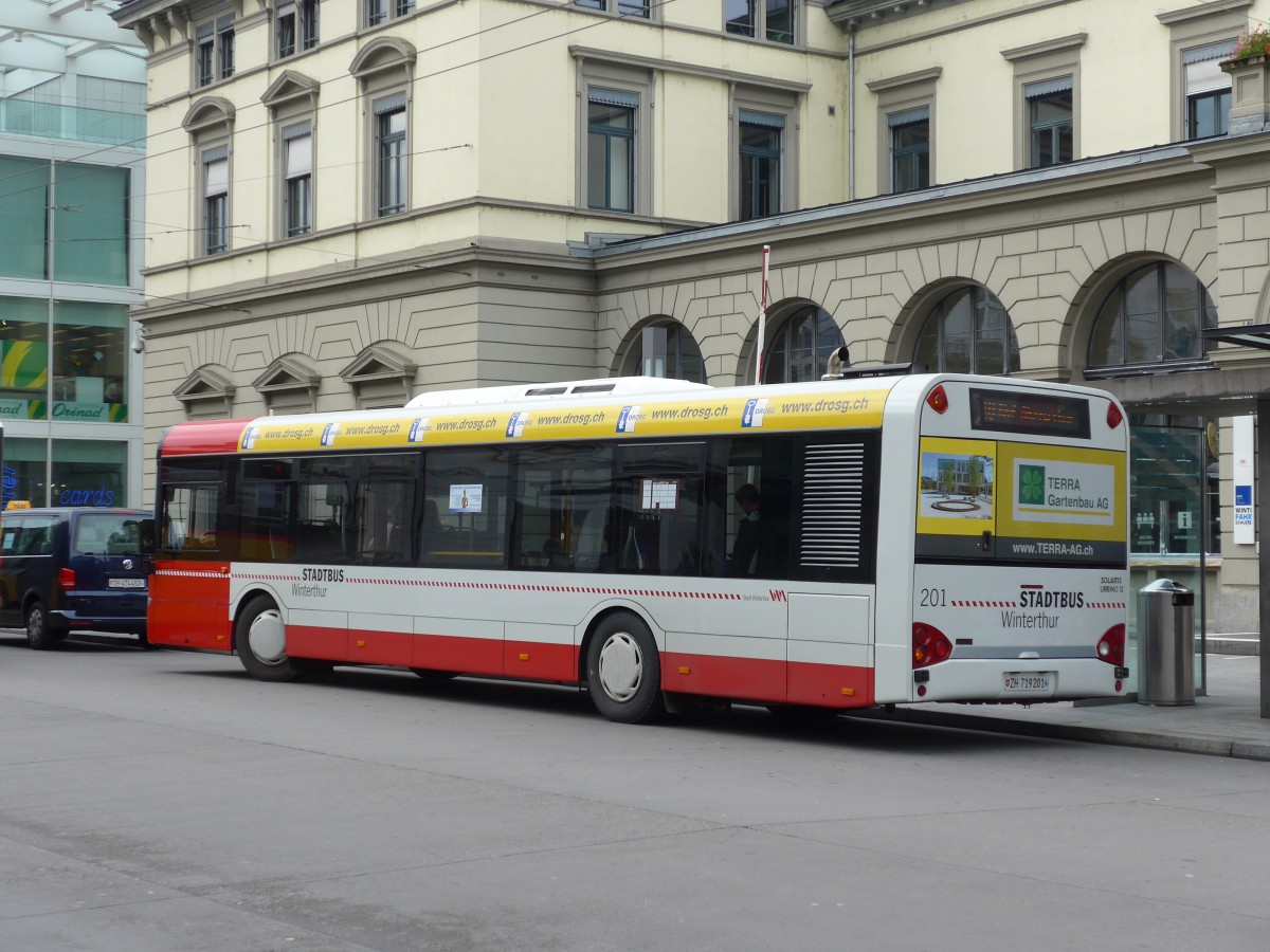 (155'591) - SW Winterthur - Nr. 201/ZH 719'201 - Solaris am 11. Oktober 2014 beim Hauptbahnhof Winterthur