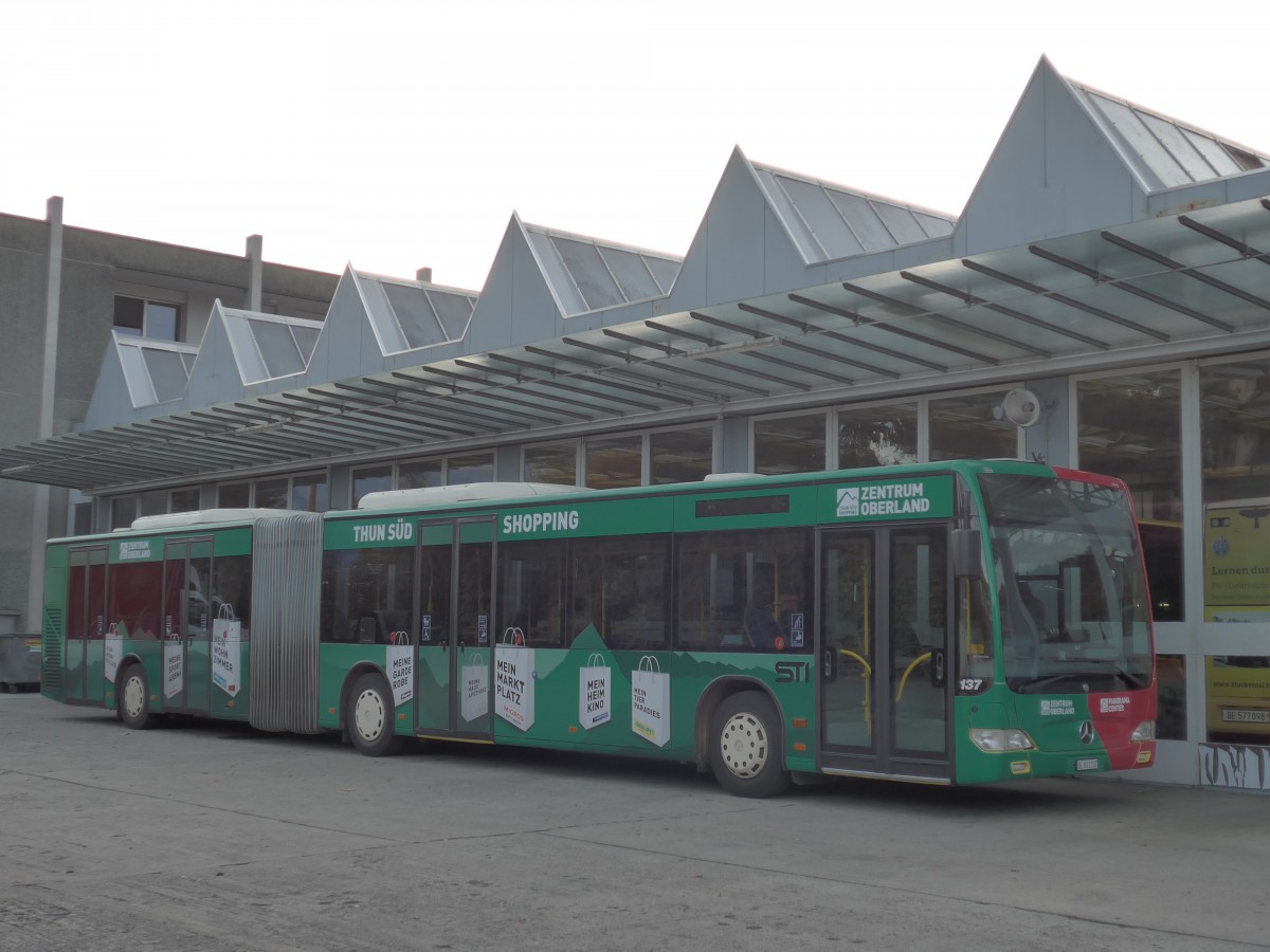 (155'895) - STI Thun - Nr. 137/BE 801'137 - Mercedes am 19. Oktober 2014 in Thun, Garage