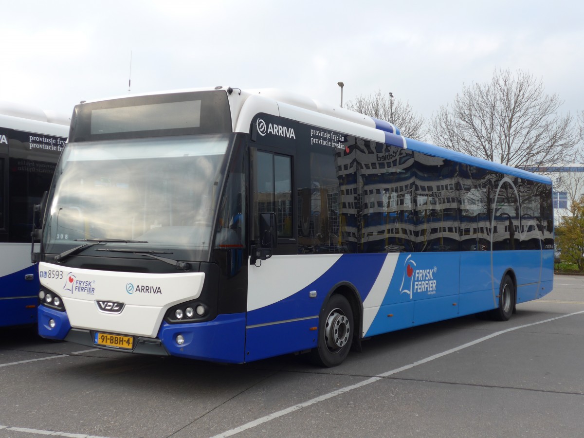 (156'757) - ARRIVA - Nr. 8593/91-BBH-4 - VDL am 19. November 2014 beim Bahnhof Leeuwarden