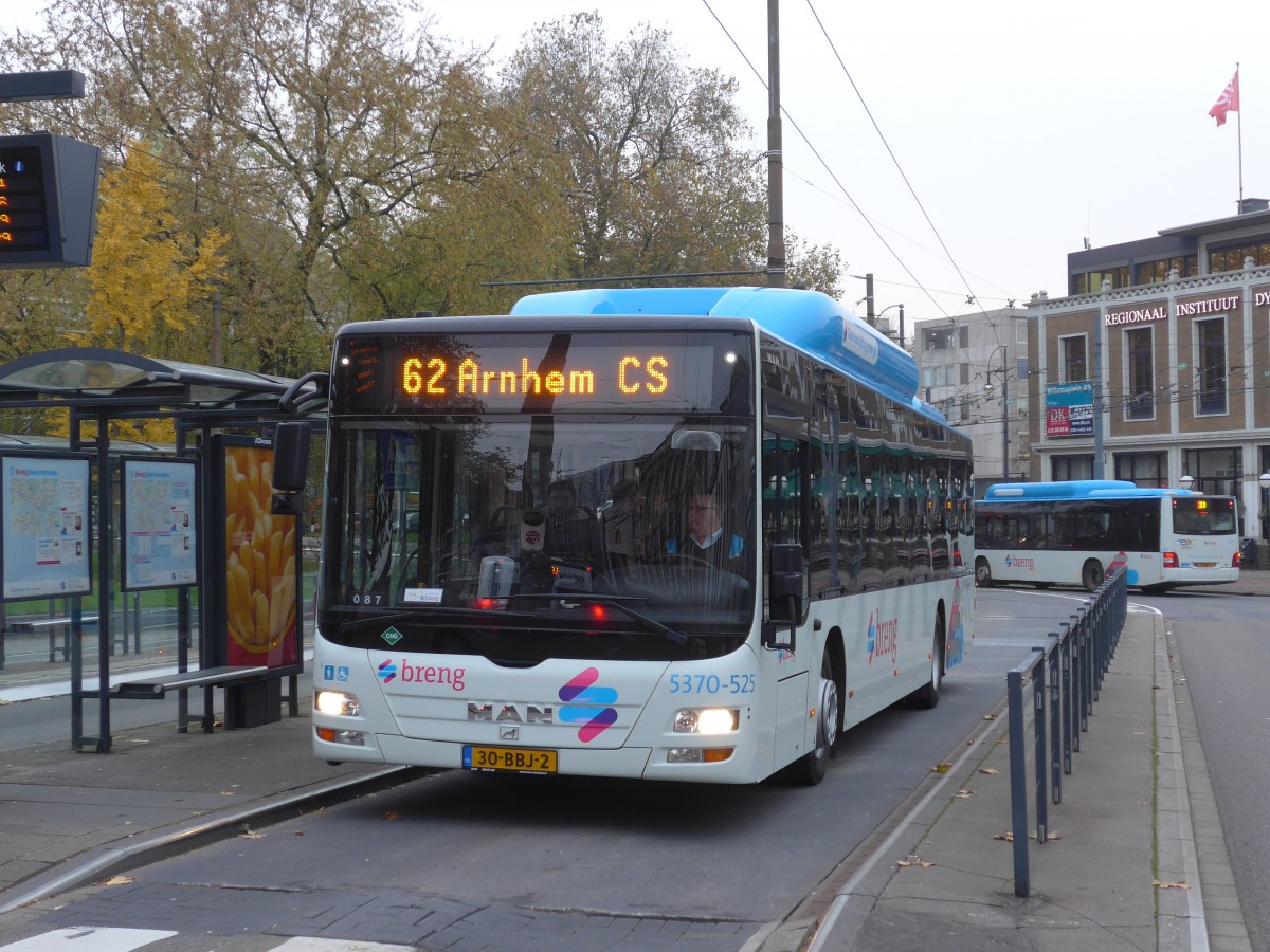 (157'007) - Breng, Ijsselmuiden - Nr. 5370-525/30-BBJ-2 - MAN am 20. November 2014 in Arnhem, Willemsplein