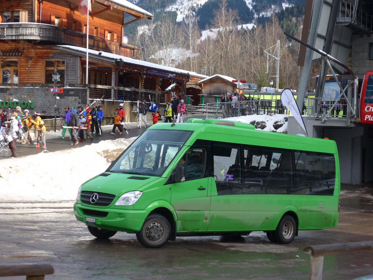 (158'125) - TPC Aigle - Nr. 11/VS 414'462 - Mercedes am 2. Januar 2015 beim Bahnhof Champry