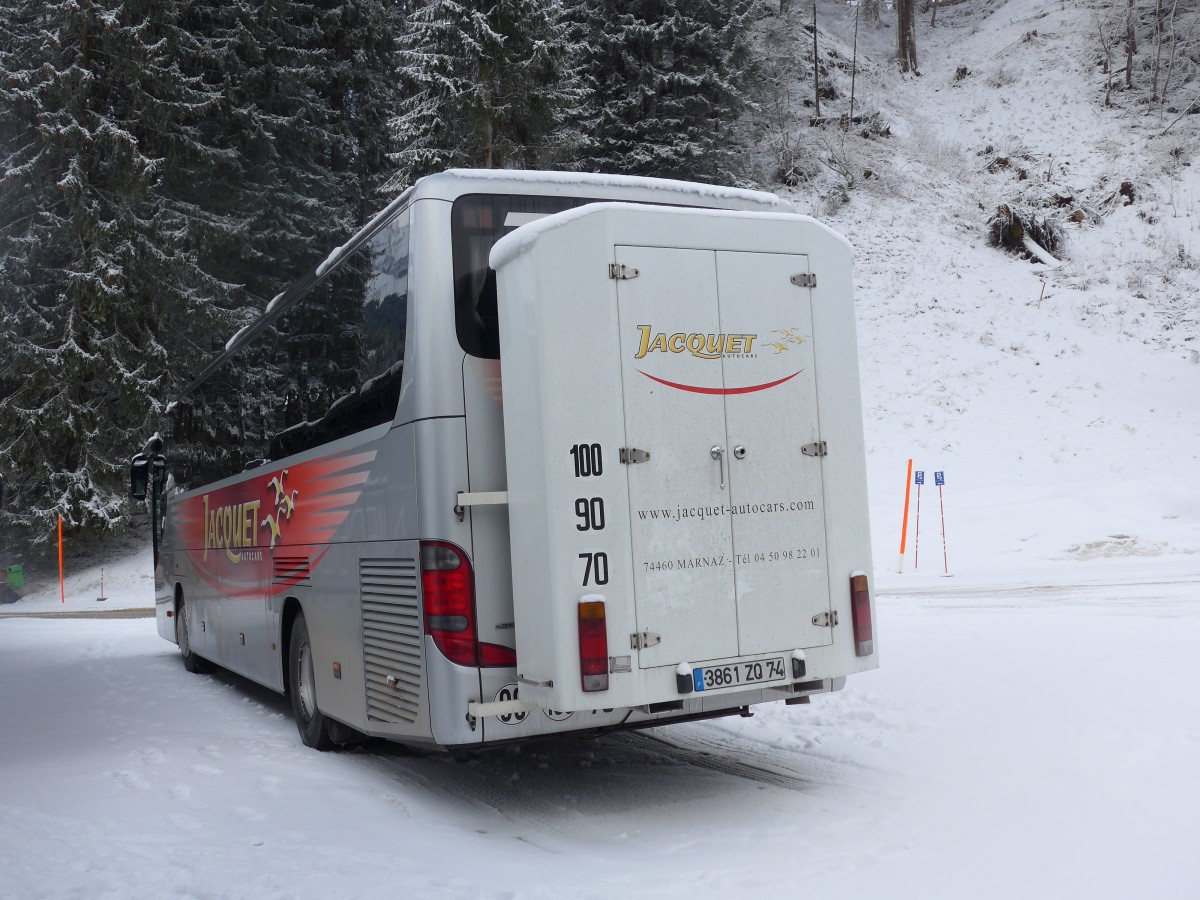 (158'303) - Aus Frankreich: Jacquet, Marnaz - 3861 ZQ 74 - Setra am 11. Januar 2015 in Adelboden, ASB