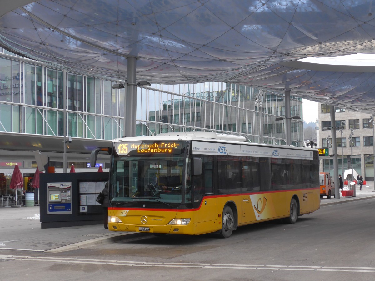 (158'586) - PostAuto Nordschweiz - AG 428'664 - Mercedes am 4. Februar 2015 beim Bahnhof Aarau