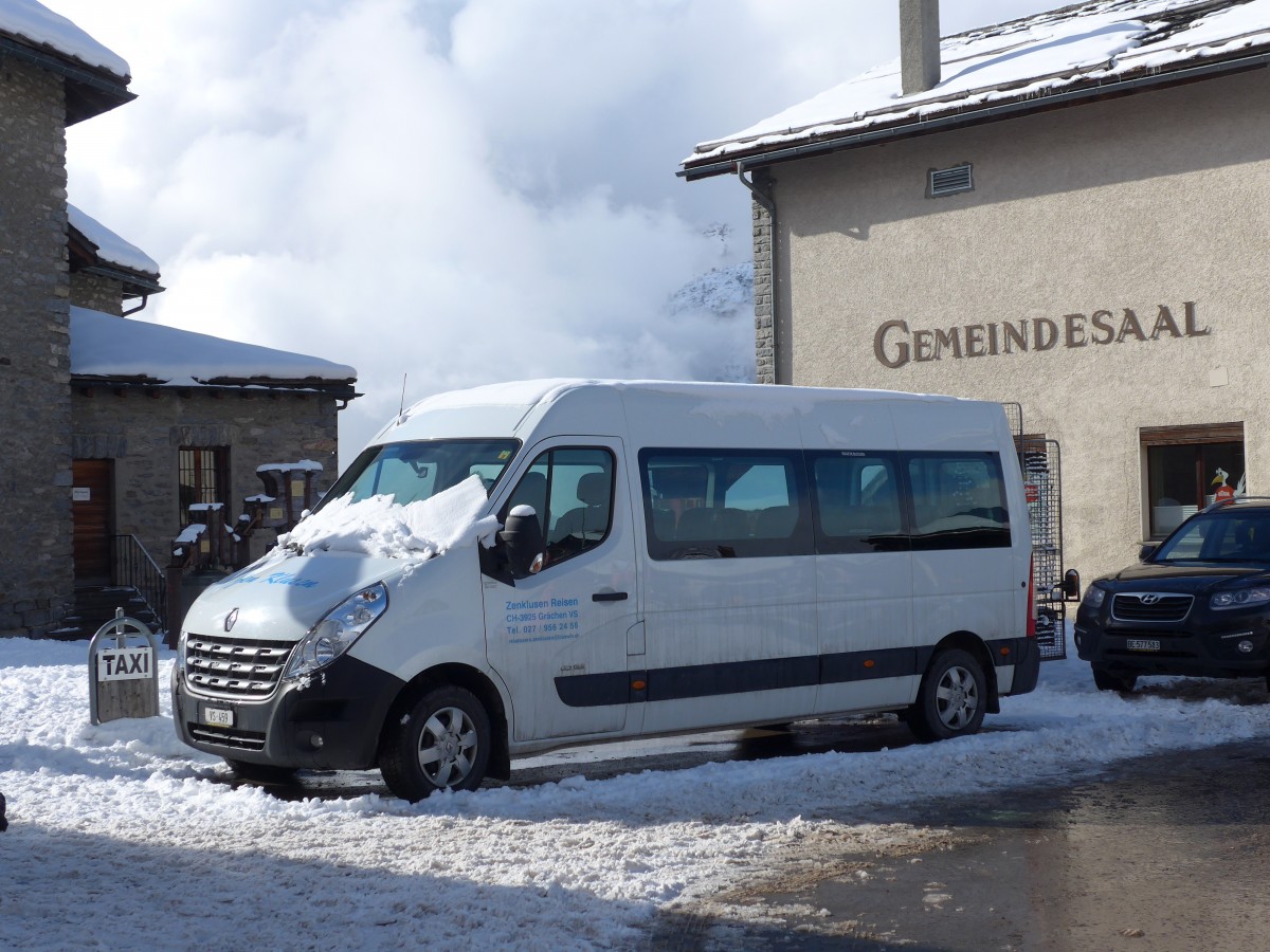 (158'782) - Zen Klusen, Grchen - VS 459 - Renault am 15. Februar 2015 in Grchen, Kirche