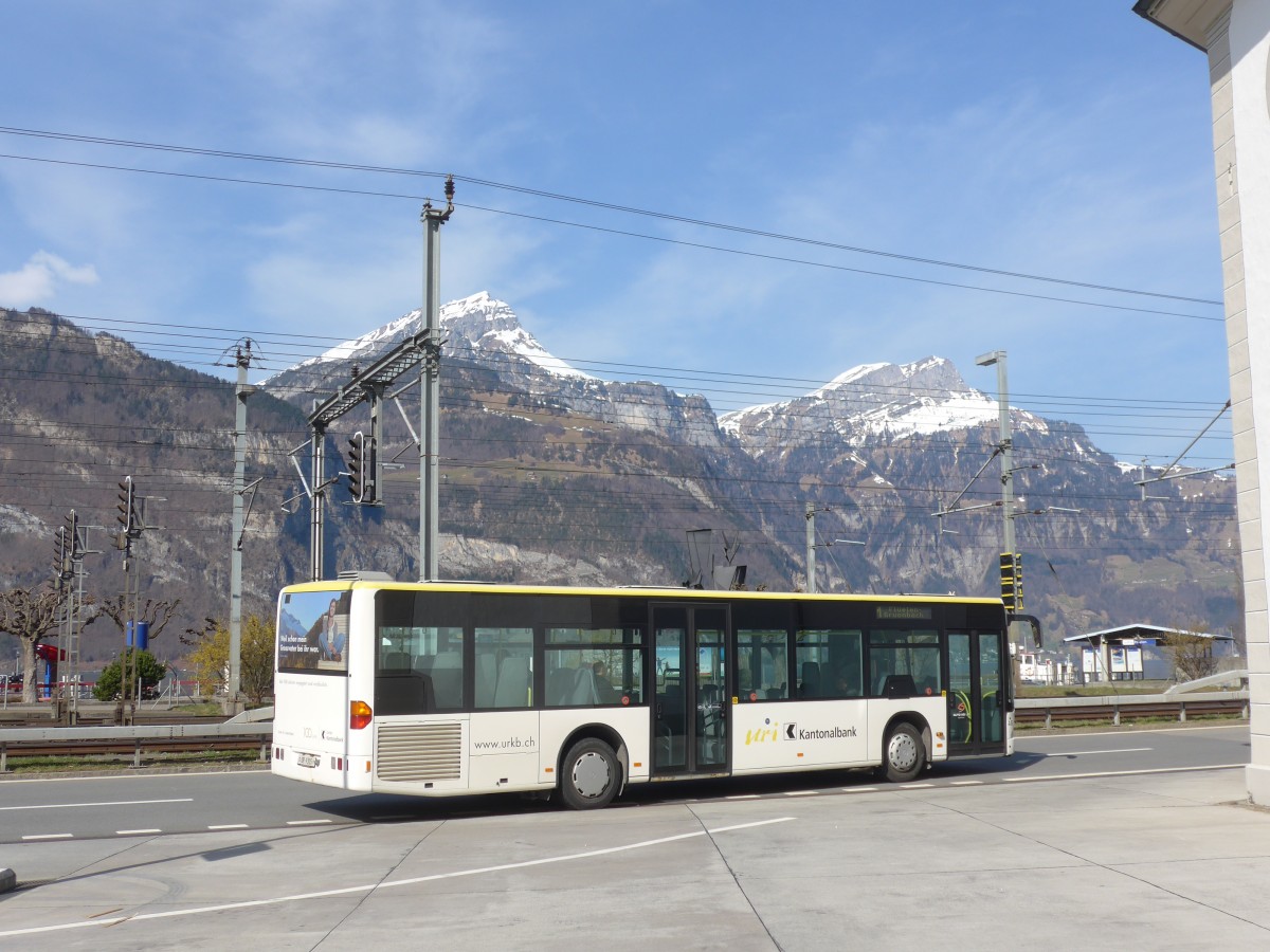 (159'303) - AAGU Altdorf - Nr. 48/UR 9315 - Mercedes am 18. Mrz 2015 in Flelen, Hauptplatz