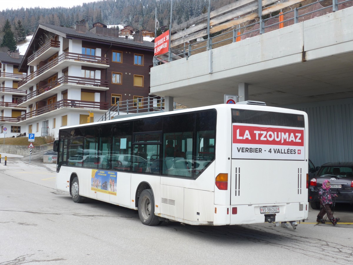 (159'637) - Buchard, Leytron - Nr. 93/VS 386'240 - Mercedes (ex Niederer, Filzbach Nr. 22) am 5. April 2015 in La Tzoumaz, Tlcabine