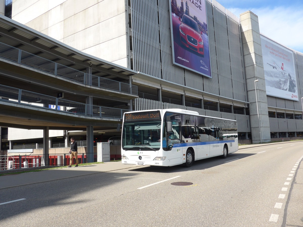 (160'220) - Maag, Kloten - Nr. 23/ZH 556'223 - Mercedes am 8. Mai 2015 in Zrich, Flughafen