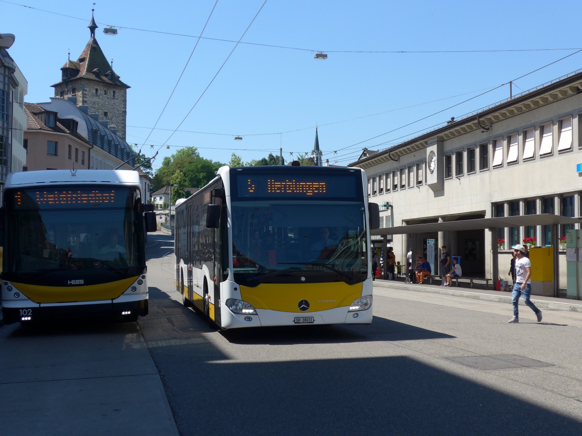 (161'894) - VBSH Schaffhausen - Nr. 31/SH 38'031 - Mercedes am 6. Juni 2015 beim Bahnhof Schaffhausen