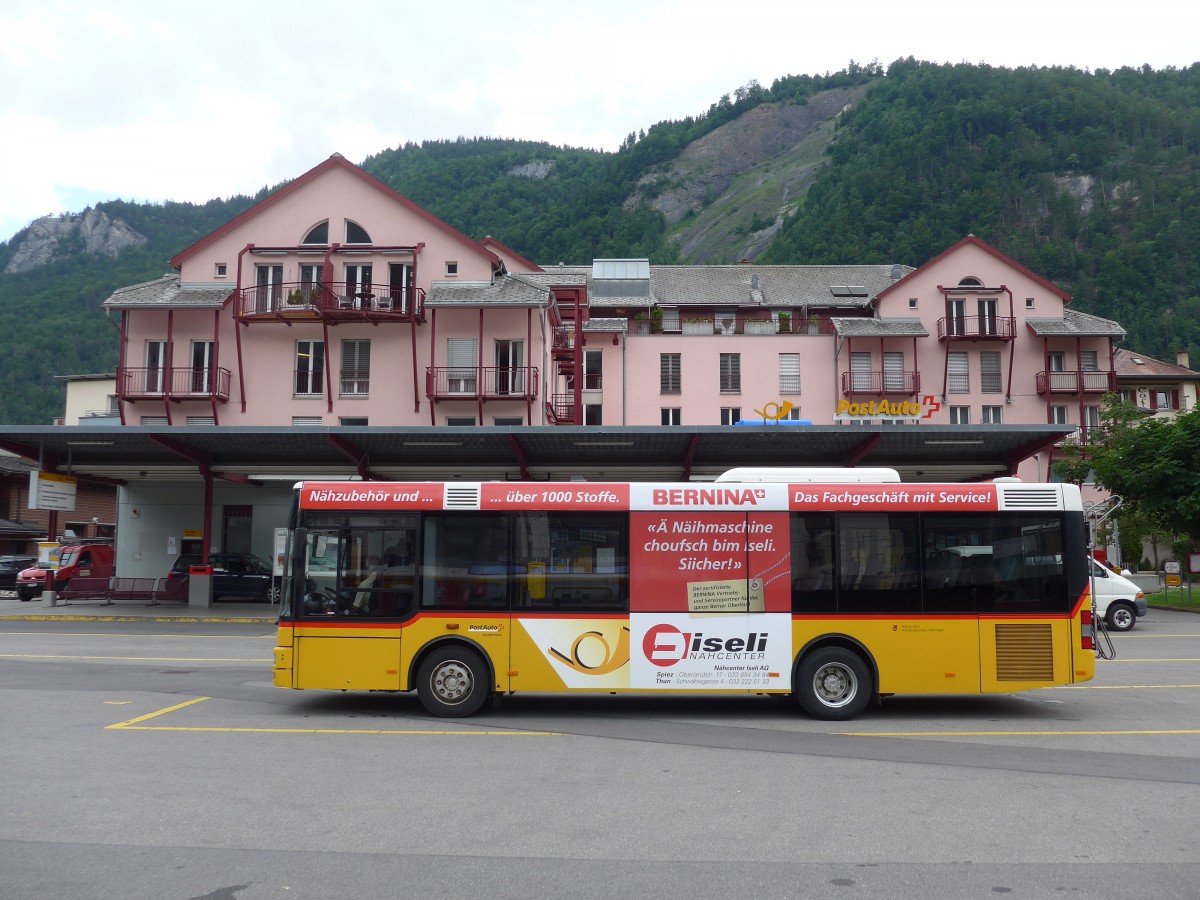 (161'982) - AVG Meiringen - Nr. 72/BE 614'040 - MAN/Gppel am 8. Juni 2015 in Meiringen, Postautostation