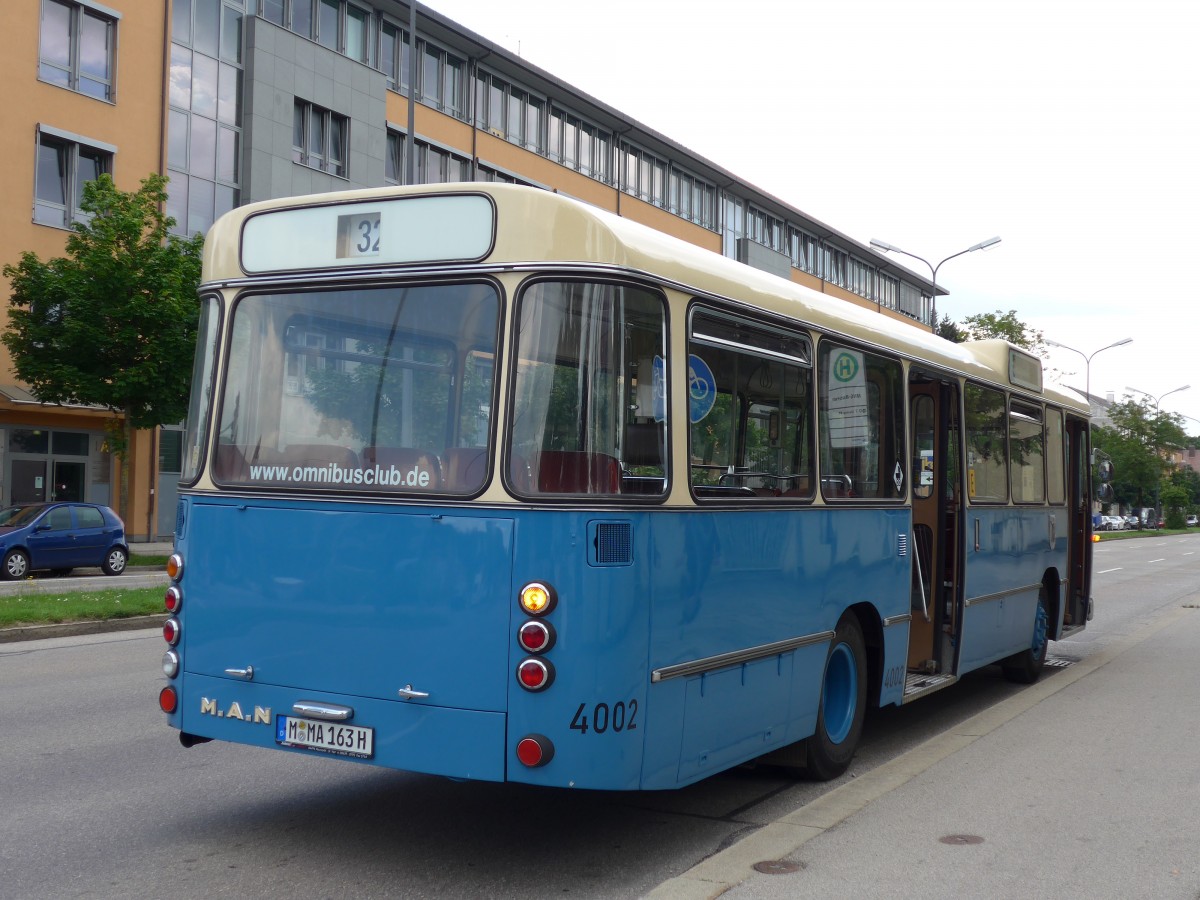 (162'839) - MVG Mnchen (OCM) - Nr. 4002/M-MA 163H - MAN am 28. Juni 2015 in Mnchen, MVG-Museum