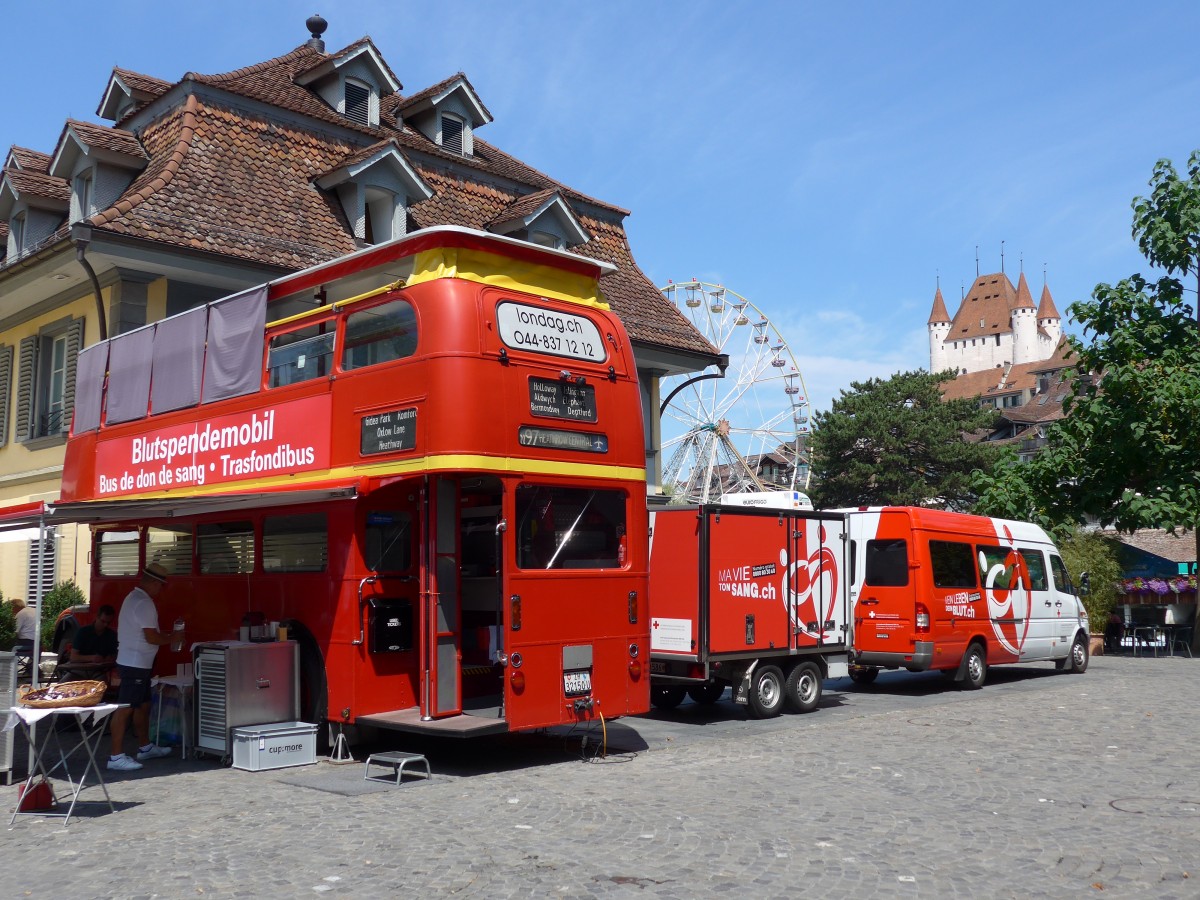 (163'124) - Londag, Bassersdorf - ZH 32'150 U - ??? (ex Londonbus Nr. 720) am 22. Juli 2015 in Thun, Waisenhausplatz