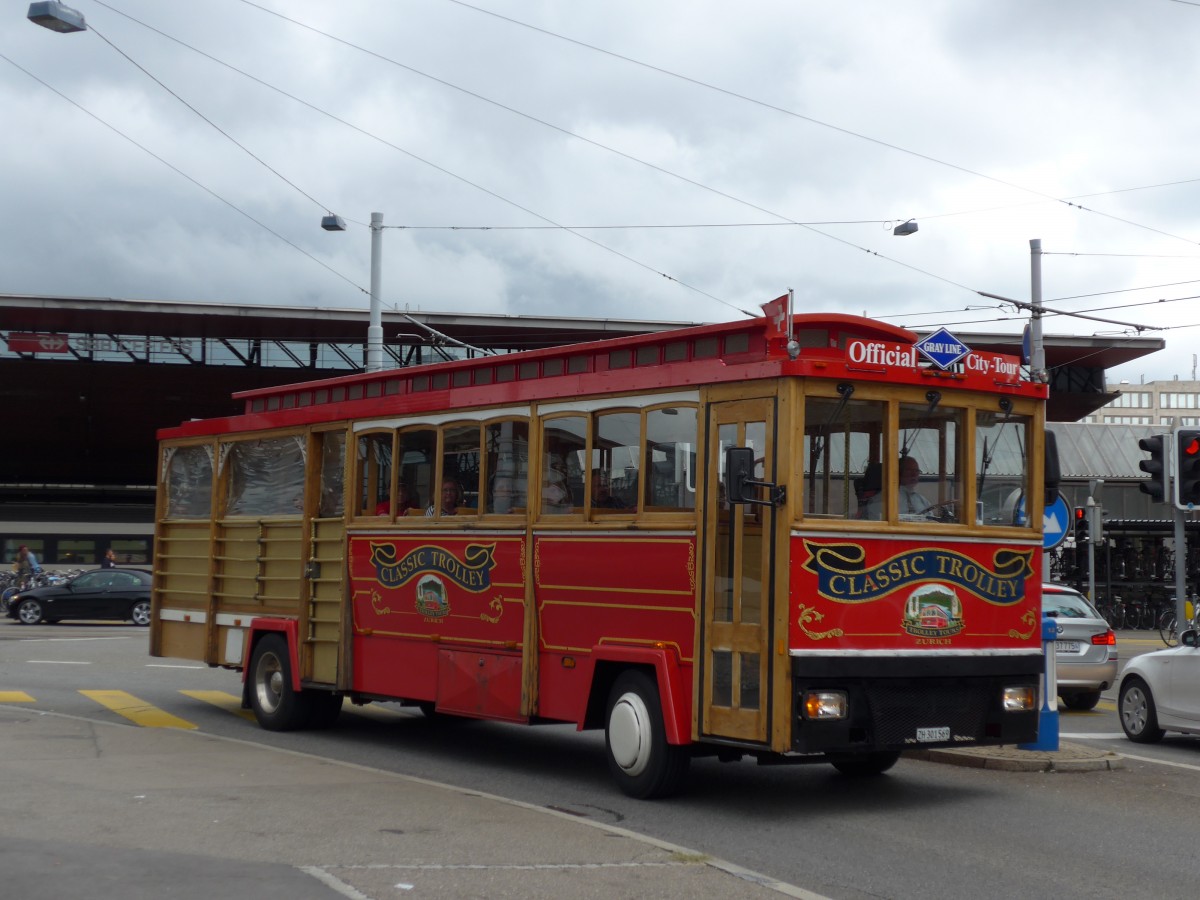 (163'629) - Meier, Zrich - ZH 301'569 - Classic Trolley am 16. August 2015 in Zrich, Sihlquai