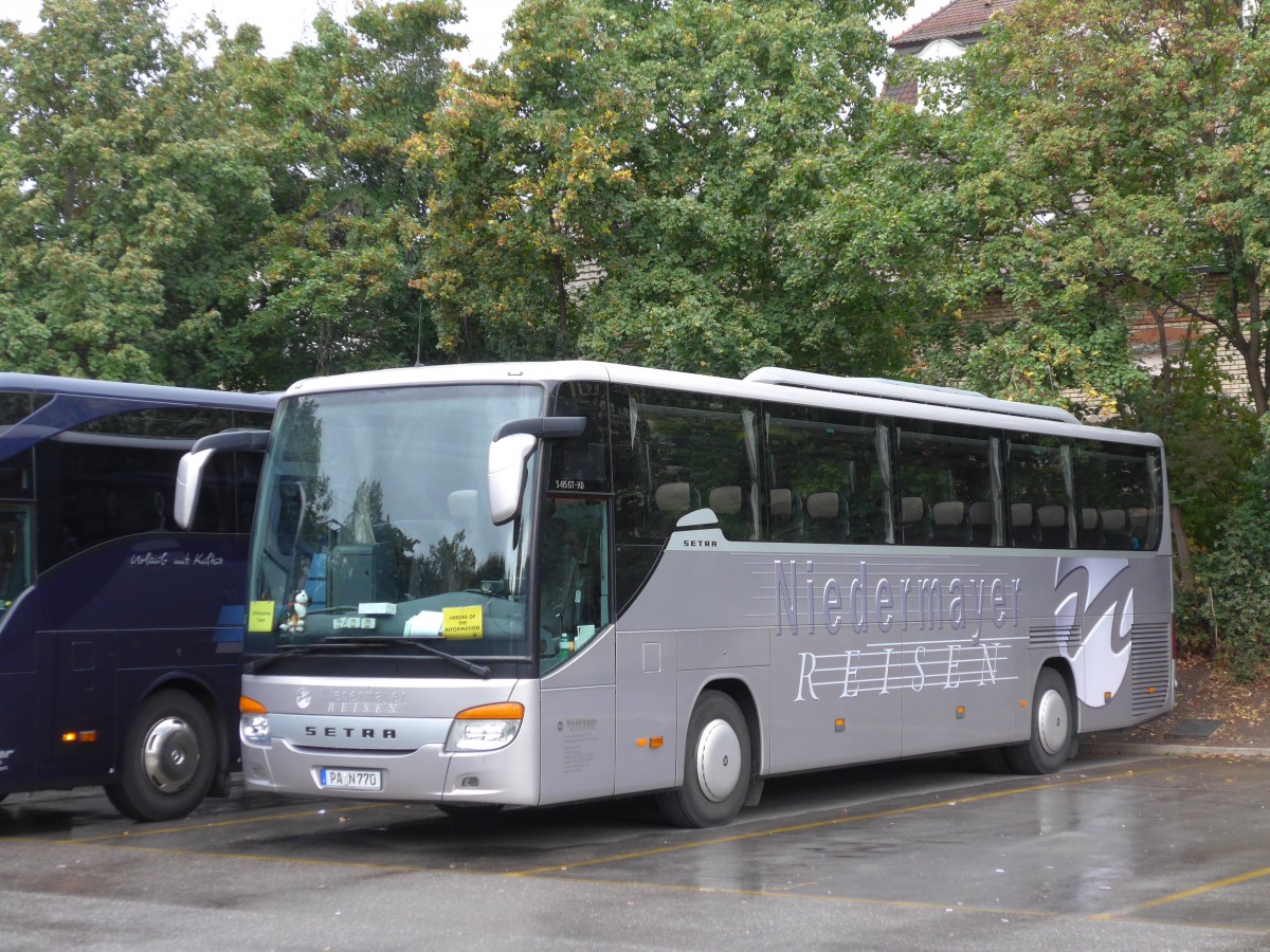 (164'949) - Aus Deutschland: Niedermayer, Passau - PA-N 770 - Setra am 17. September 2015 in Zrich, Sihlquai